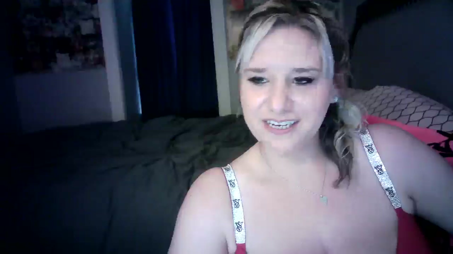 Gallery image thumbnail from LusciousLindz's myfreecams stream on, 05/20/2025, 15:33 image 7 of 20