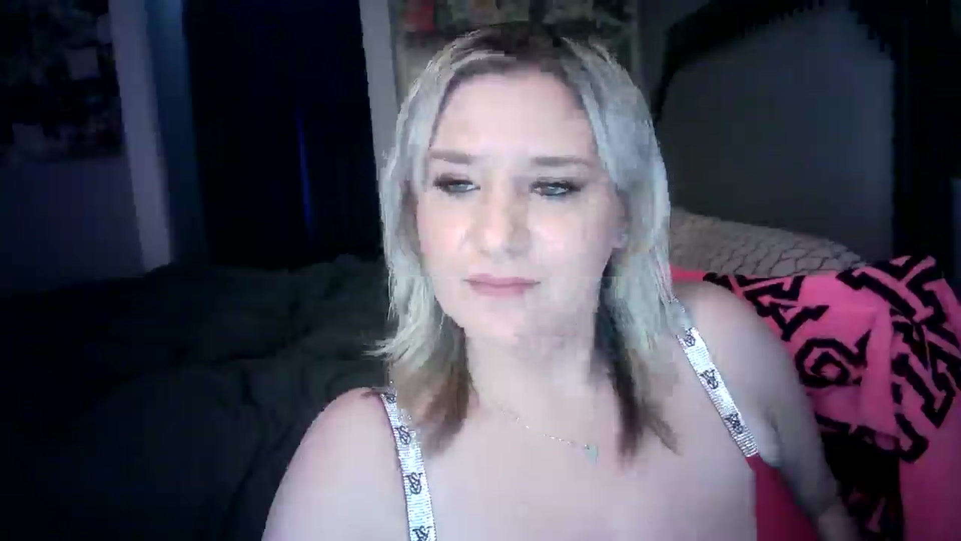 Gallery image thumbnail from LusciousLindz's myfreecams stream on, 05/27/2025, 16:16 image 20 of 20