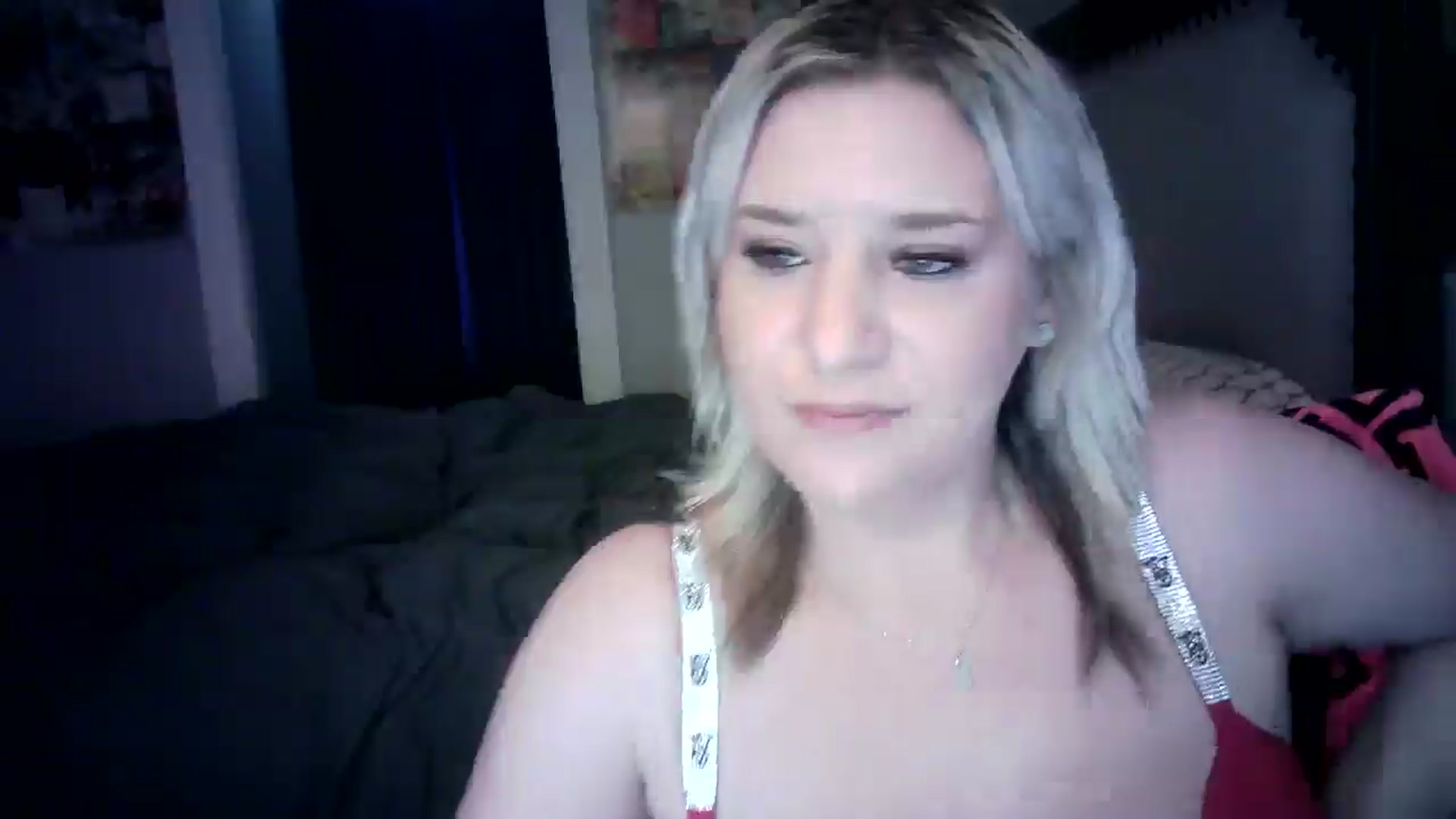 Gallery image thumbnail from LusciousLindz's myfreecams stream on, 05/27/2025, 16:16 image 6 of 20