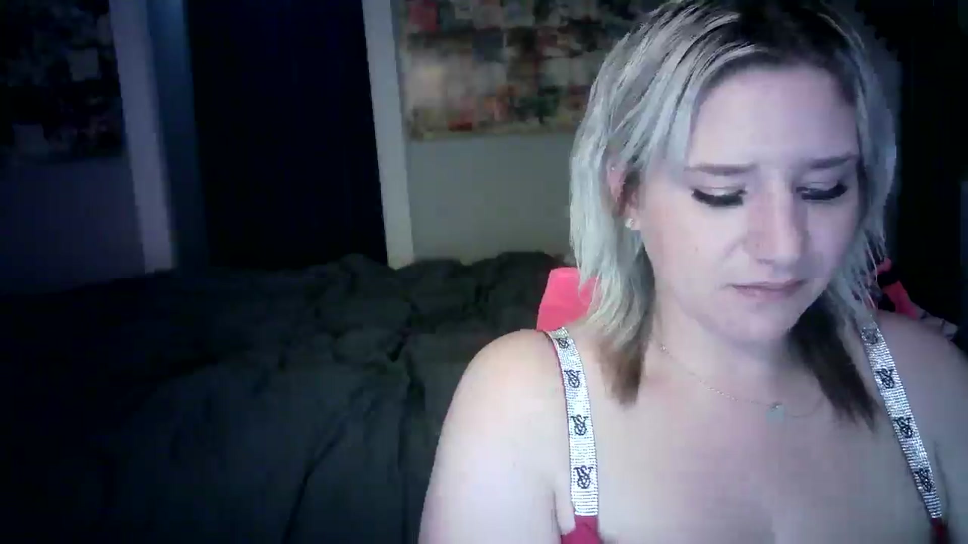 Gallery image thumbnail from LusciousLindz's myfreecams stream on, 05/27/2025, 17:48 image 19 of 20