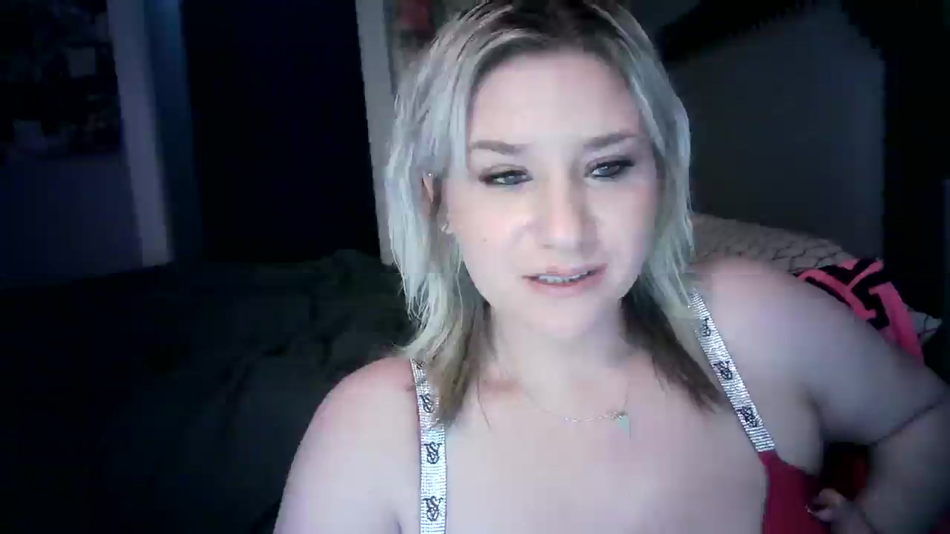 Gallery image thumbnail from LusciousLindz's myfreecams stream on, 05/27/2025, 17:48 image 2 of 20