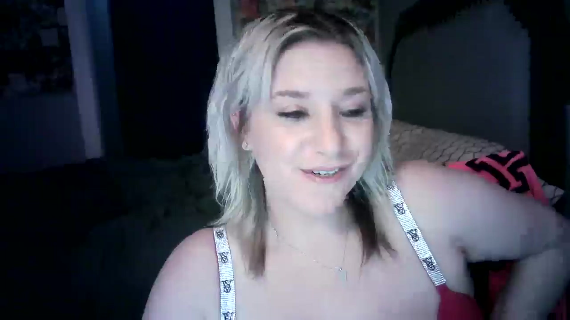 Gallery image thumbnail from LusciousLindz's myfreecams stream on, 05/27/2025, 17:48 image 20 of 20
