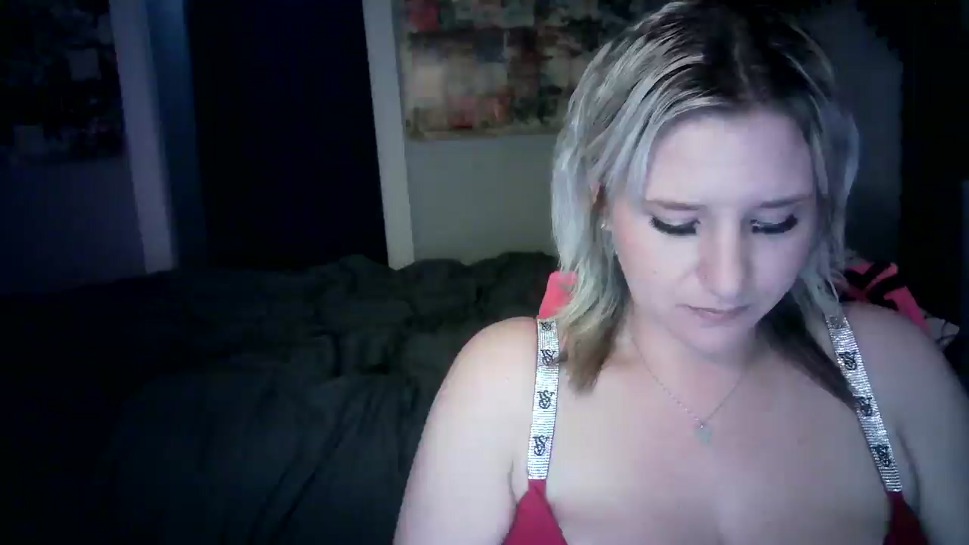 Gallery image thumbnail from LusciousLindz's myfreecams stream on, 05/27/2025, 17:48 image 8 of 20