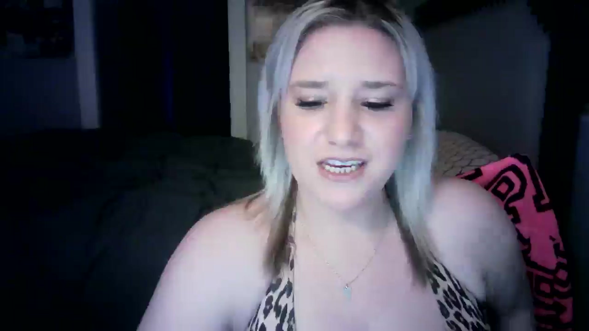 Gallery image thumbnail from LusciousLindz's myfreecams stream on, 05/29/2025, 15:20 image 19 of 20