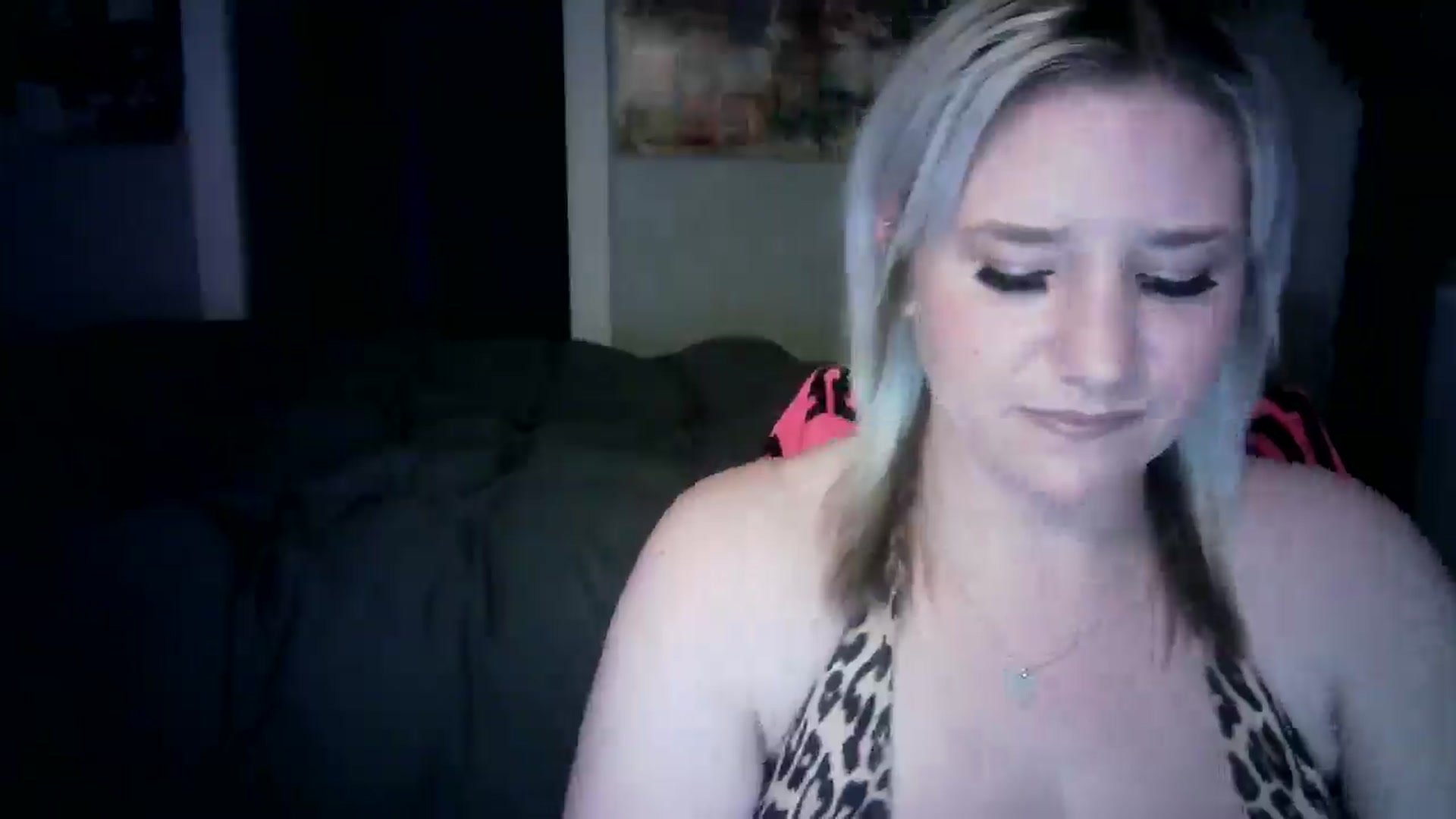 Gallery image thumbnail from LusciousLindz's myfreecams stream on, 05/29/2025, 15:20 image 4 of 20