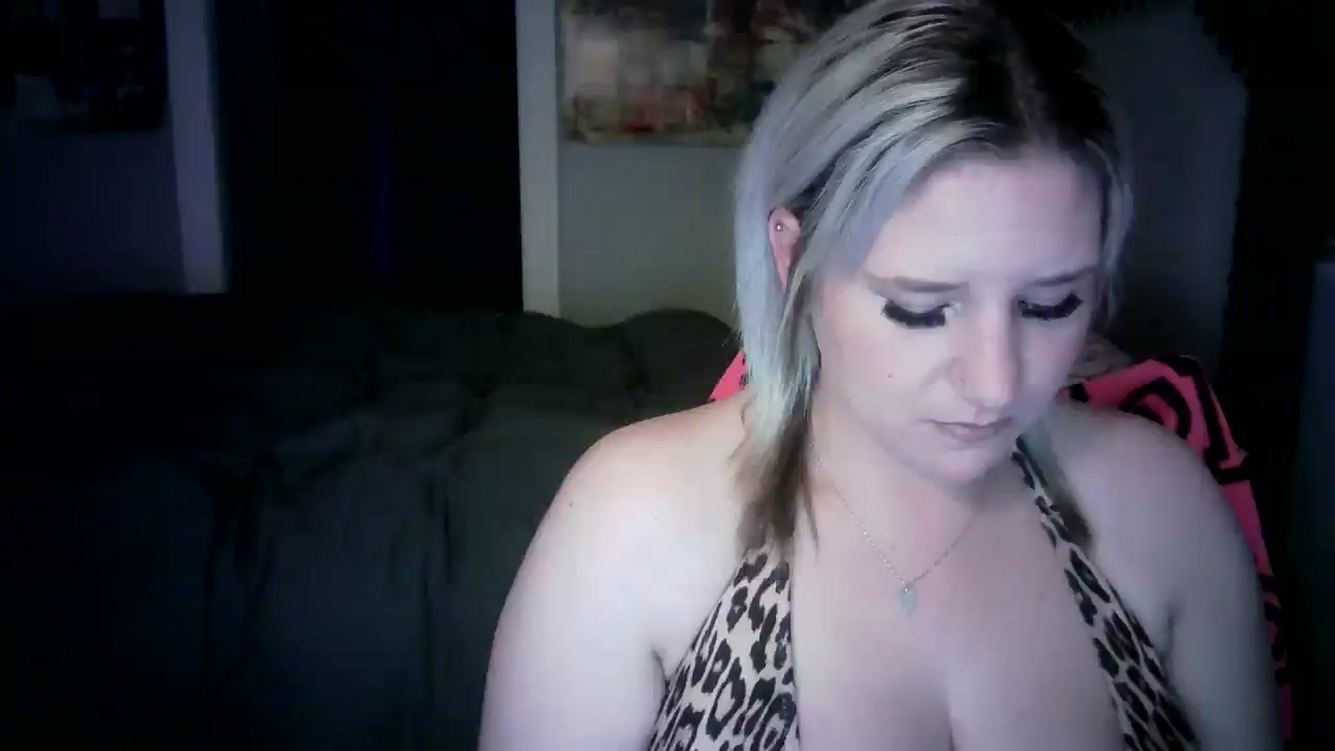 Gallery image thumbnail from LusciousLindz's myfreecams stream on, 05/29/2025, 15:20 image 11 of 20