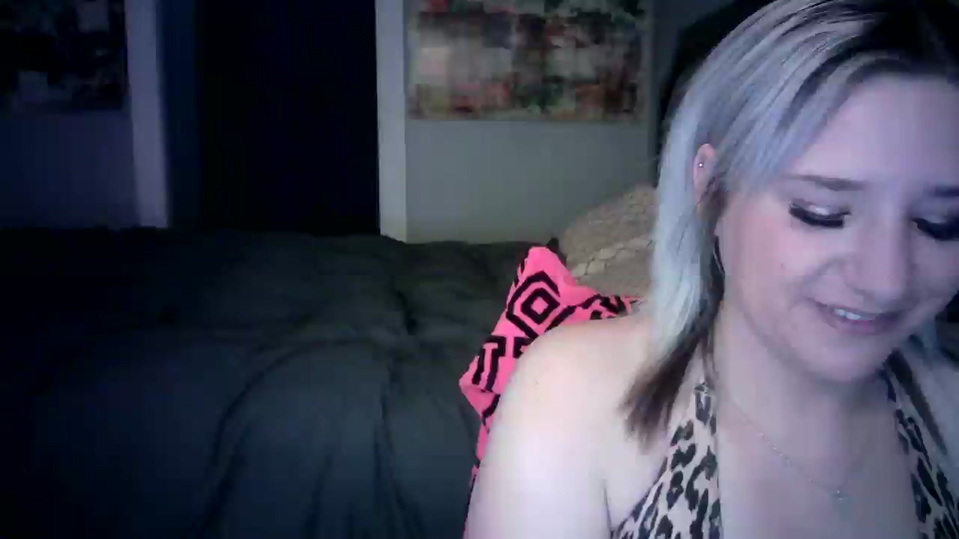 Gallery image thumbnail from LusciousLindz's myfreecams stream on, 05/30/2025, 14:26 image 15 of 20