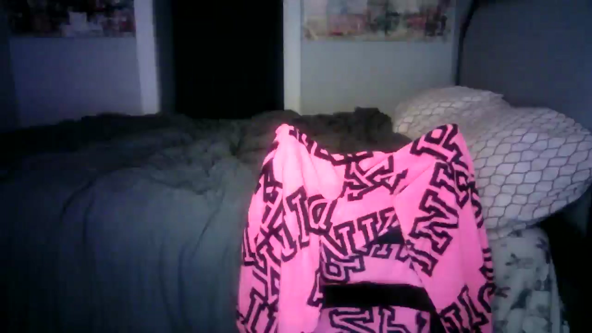 Gallery image thumbnail from LusciousLindz's myfreecams stream on, 06/27/2025, 24:06 image 18 of 20