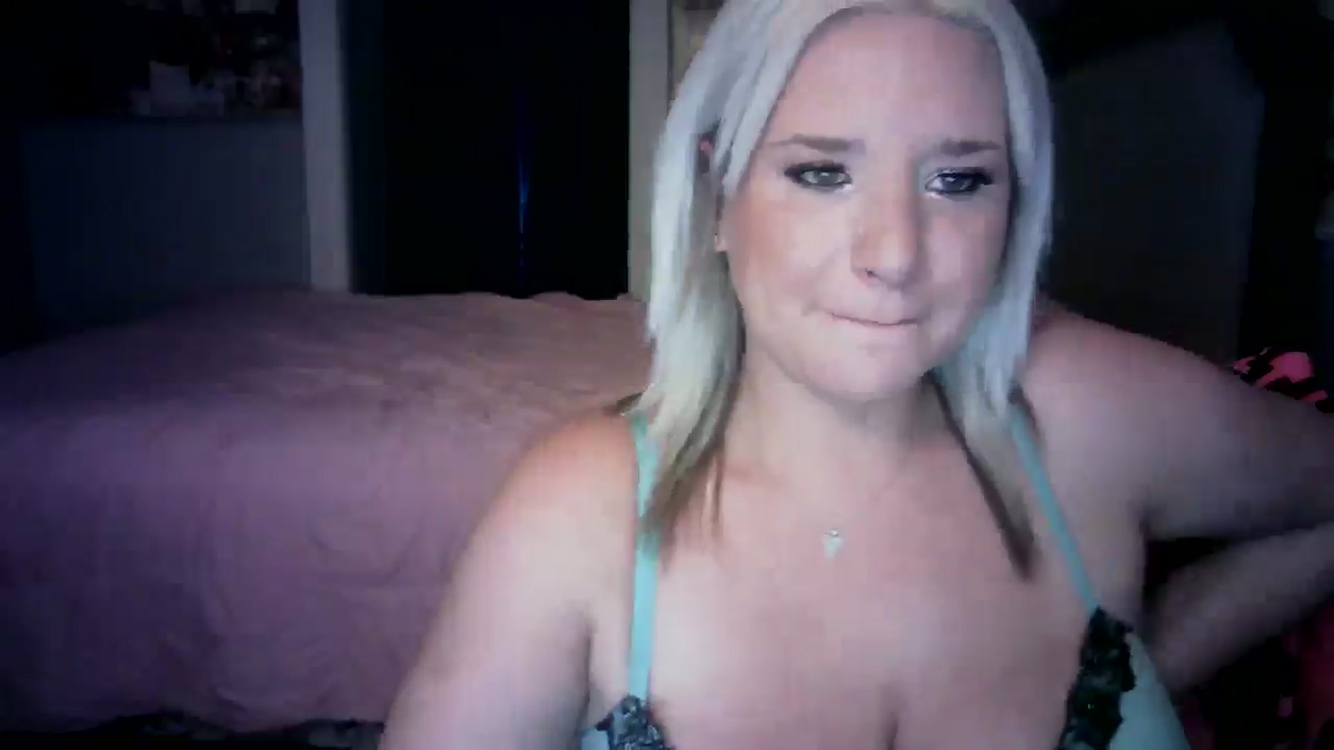 Gallery image thumbnail from LusciousLindz's myfreecams stream on, 08/10/2025, 21:42 image 20 of 20
