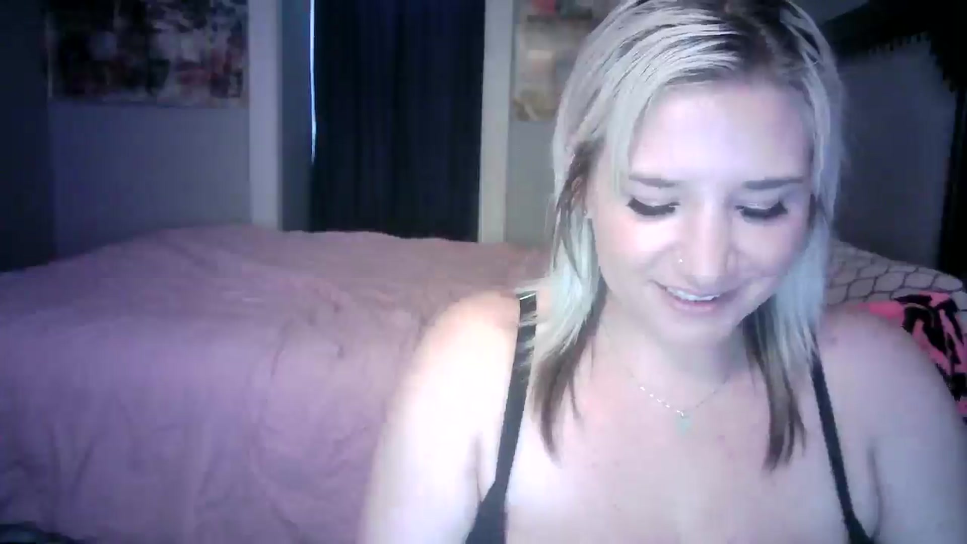 Gallery image thumbnail from LusciousLindz's myfreecams stream on, 10/11/2025, 17:43 image 11 of 20