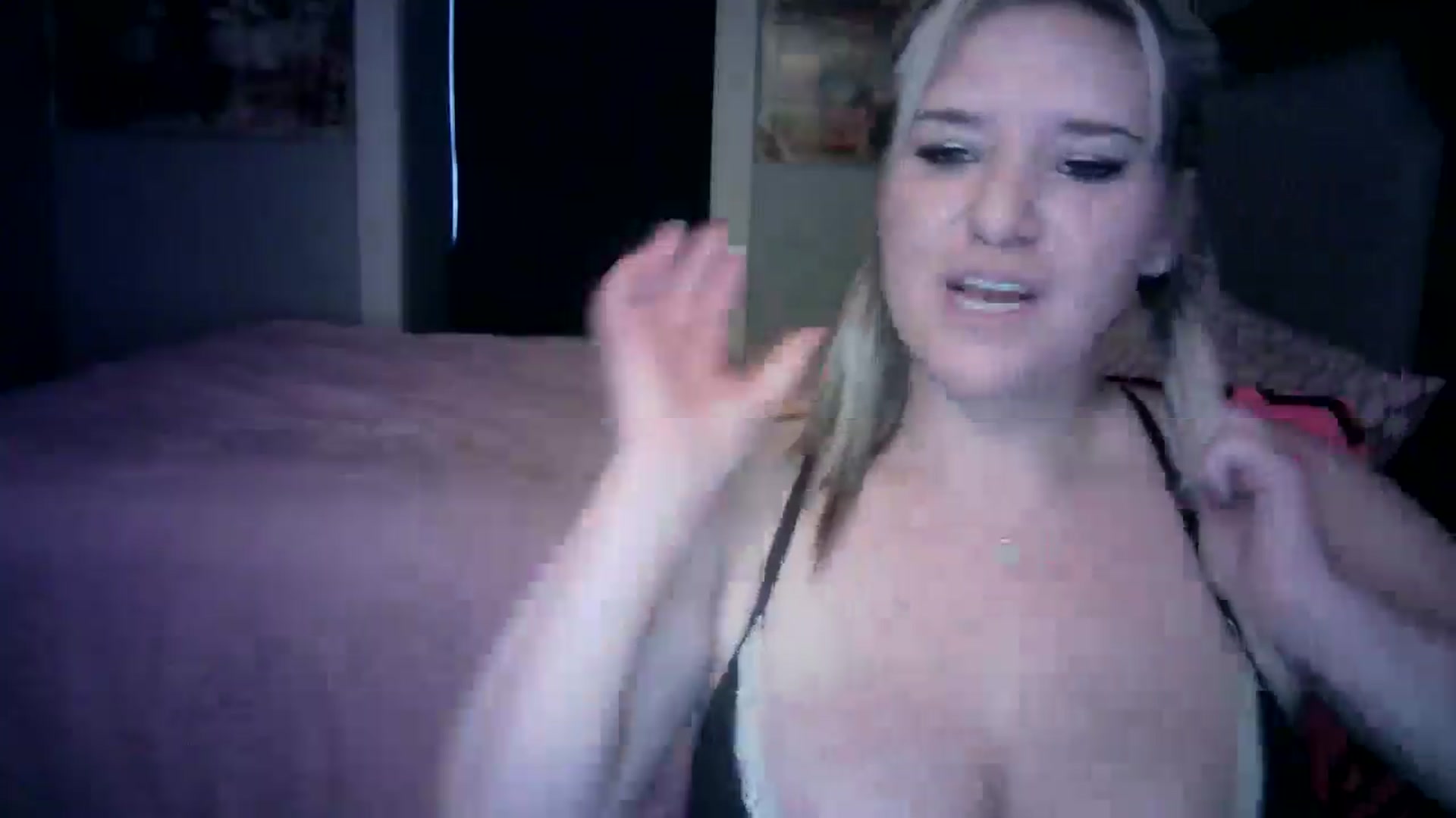 Gallery image thumbnail from LusciousLindz's myfreecams stream on, 10/12/2025, 17:44 image 2 of 20
