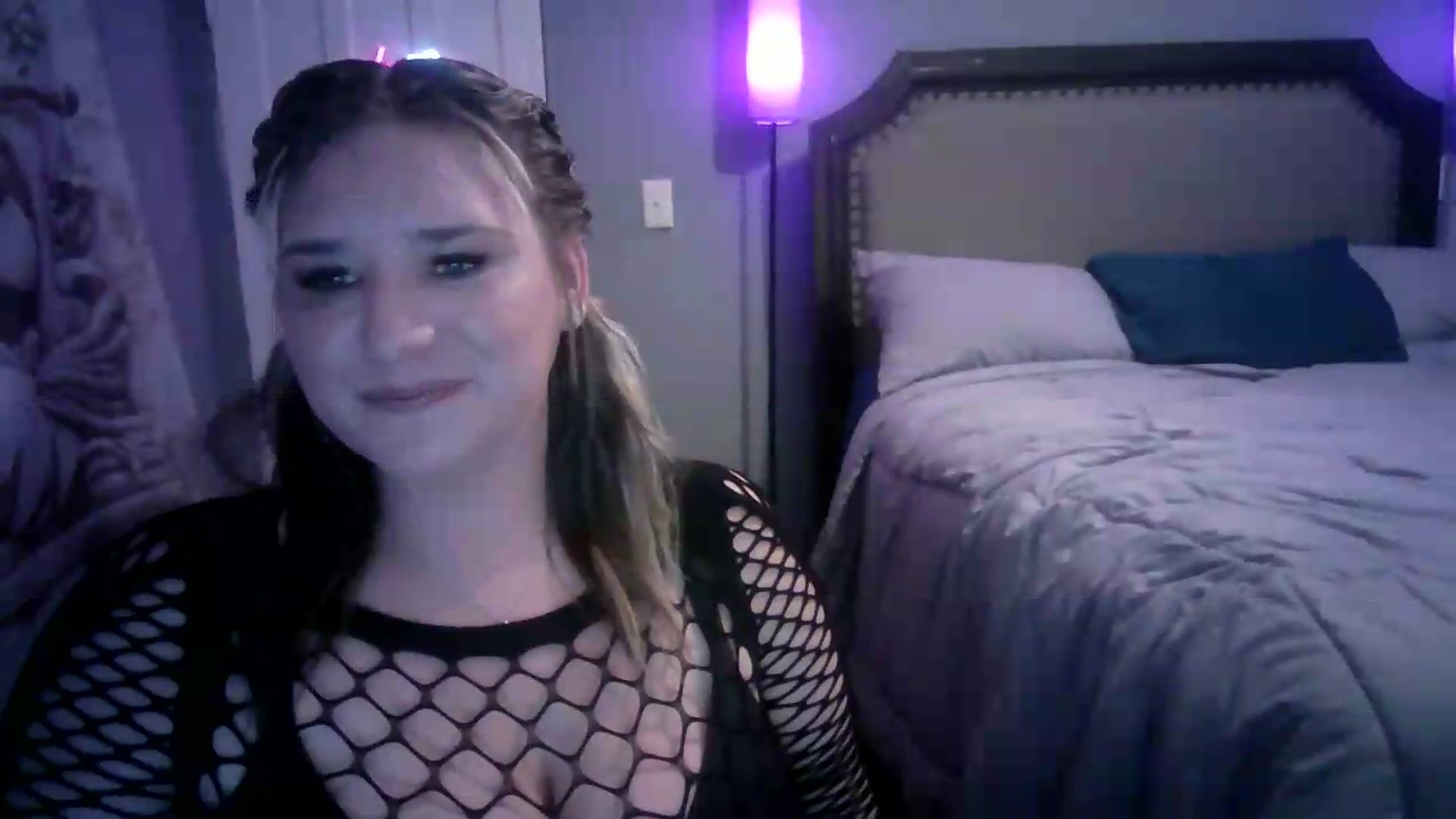 Gallery image thumbnail from LusciousLindz's myfreecams stream on, 06/11/2026, 15:35 image 3 of 20