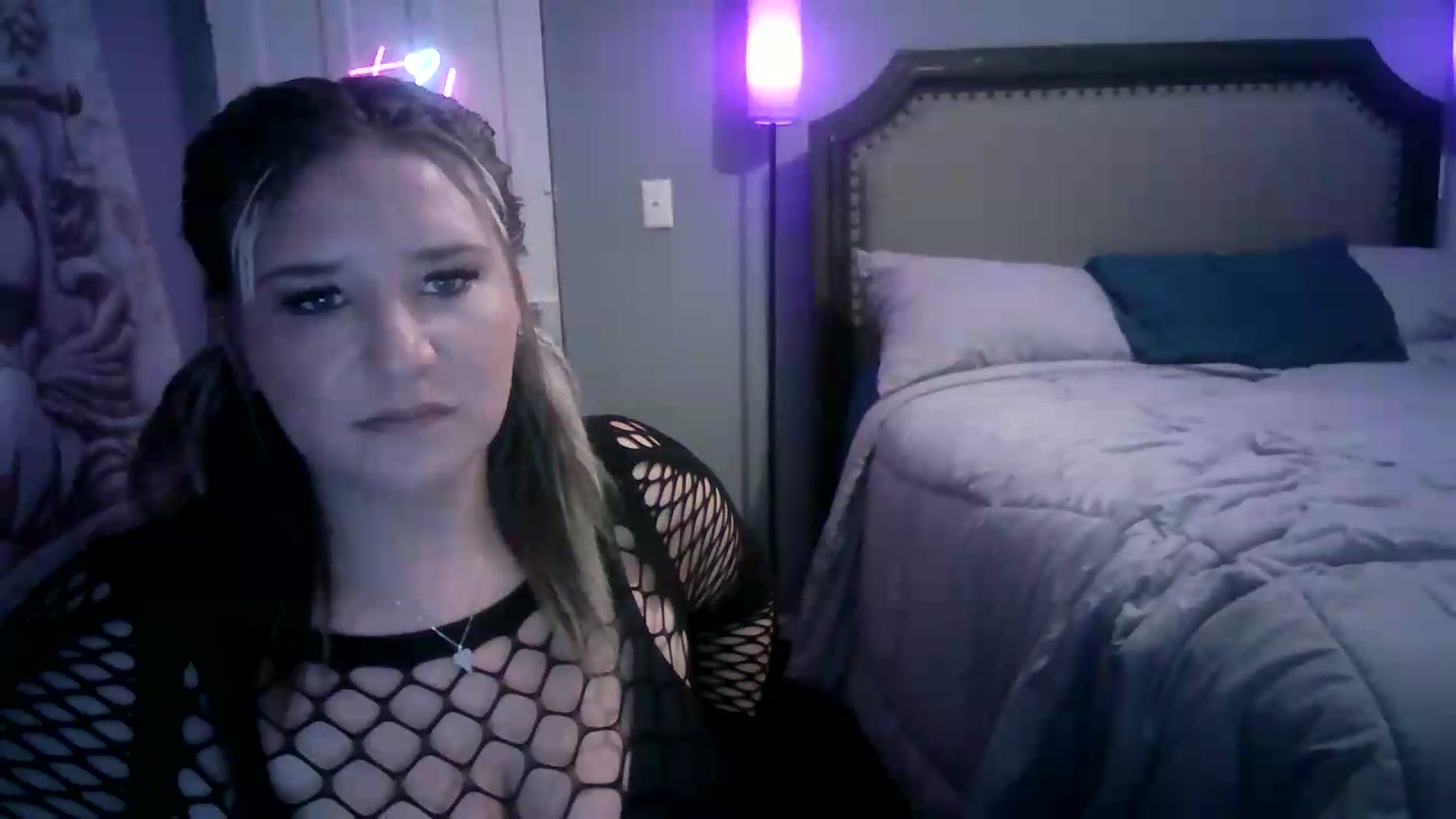 Gallery image thumbnail from LusciousLindz's myfreecams stream on, 06/11/2026, 15:35 image 18 of 20