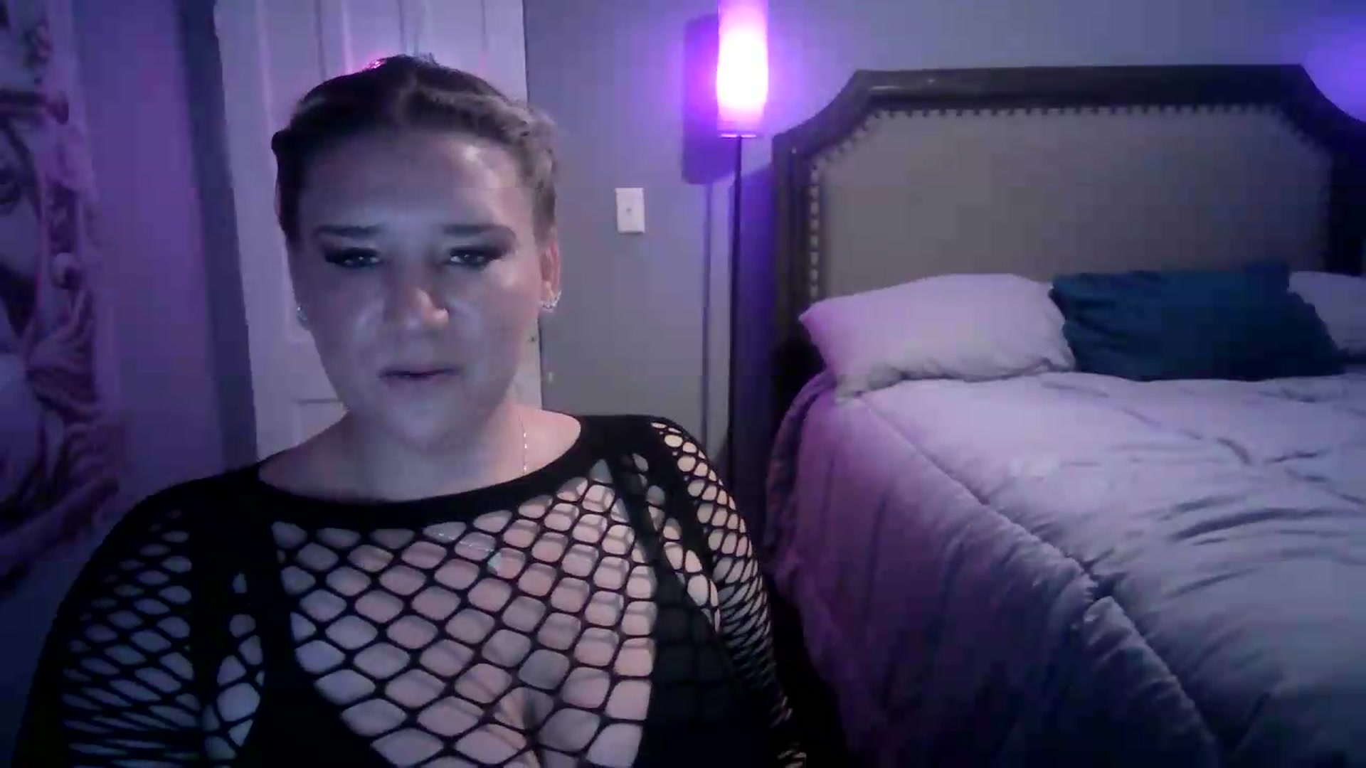 Gallery image thumbnail from LusciousLindz's myfreecams stream on, 06/15/2026, 14:26 image 3 of 20