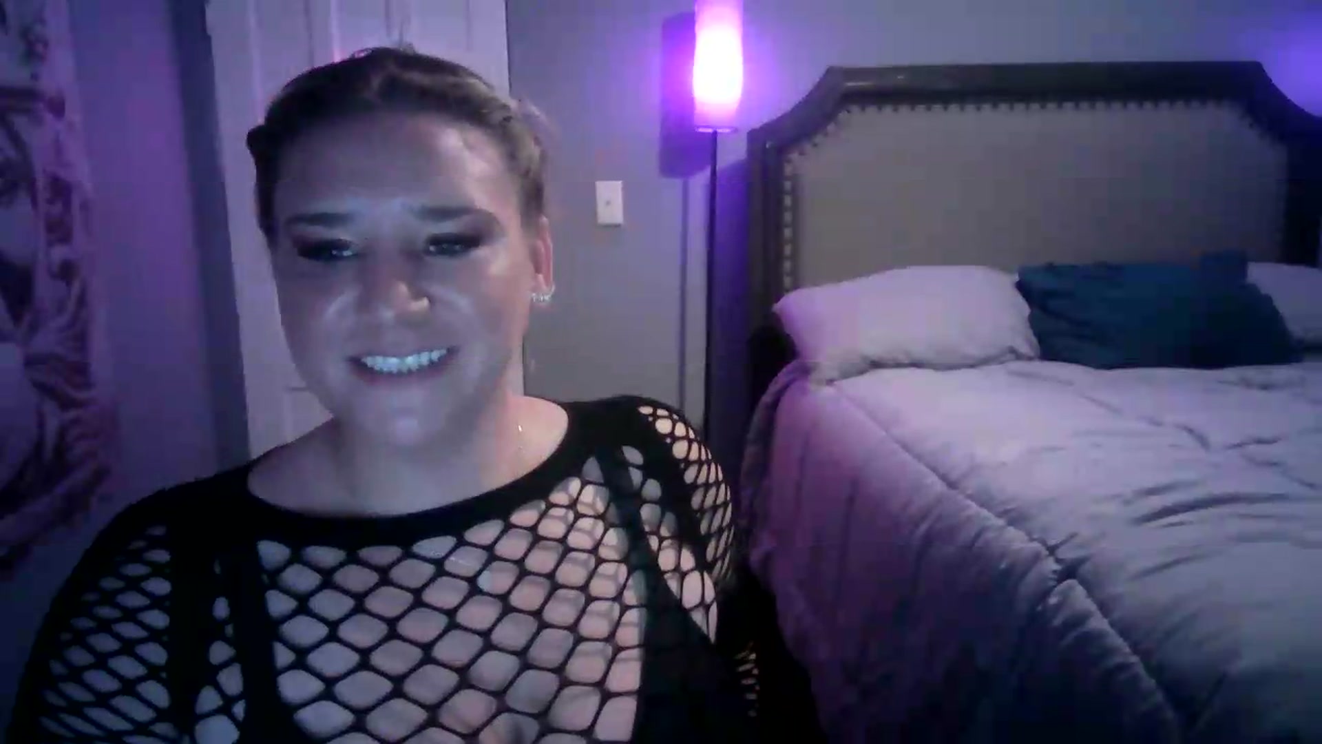 Gallery image thumbnail from LusciousLindz's myfreecams stream on, 06/15/2026, 14:26 image 2 of 20