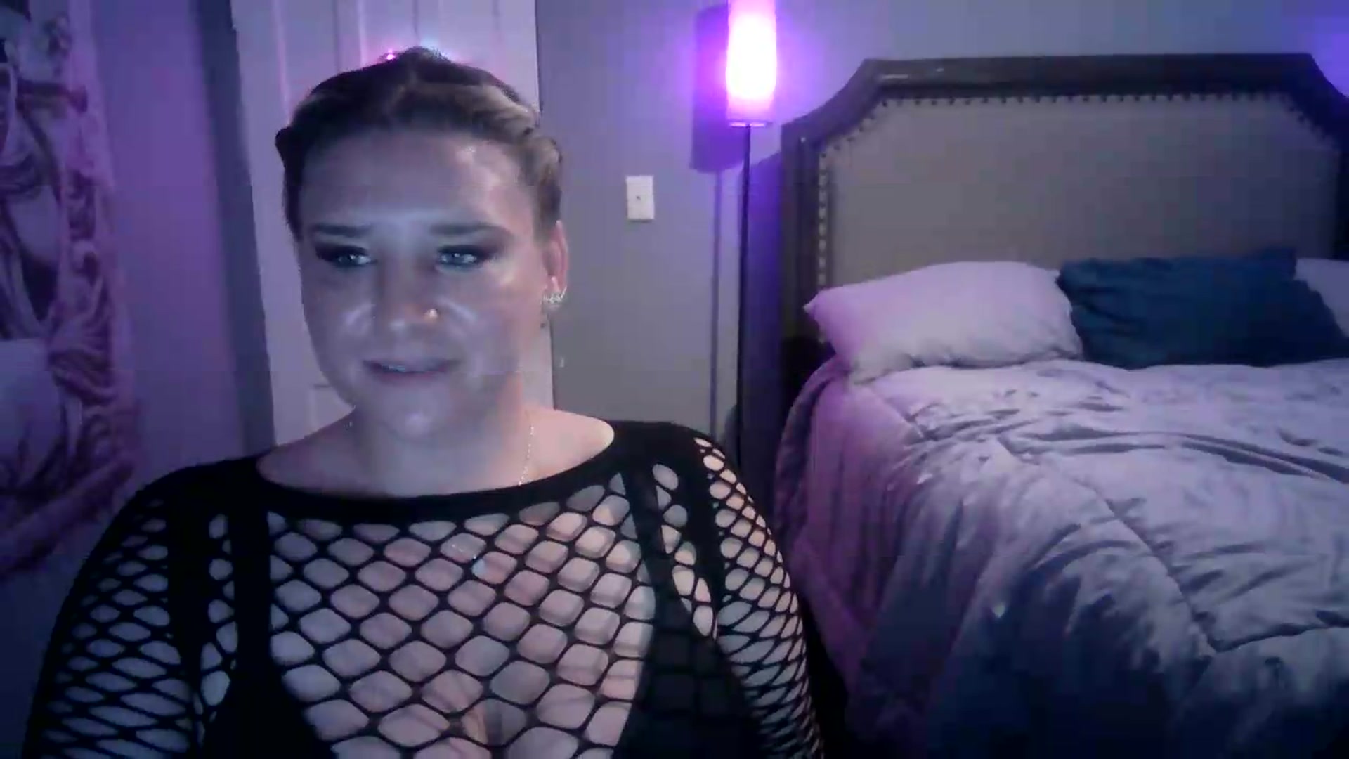 Gallery image thumbnail from LusciousLindz's myfreecams stream on, 06/15/2026, 16:44 image 19 of 20