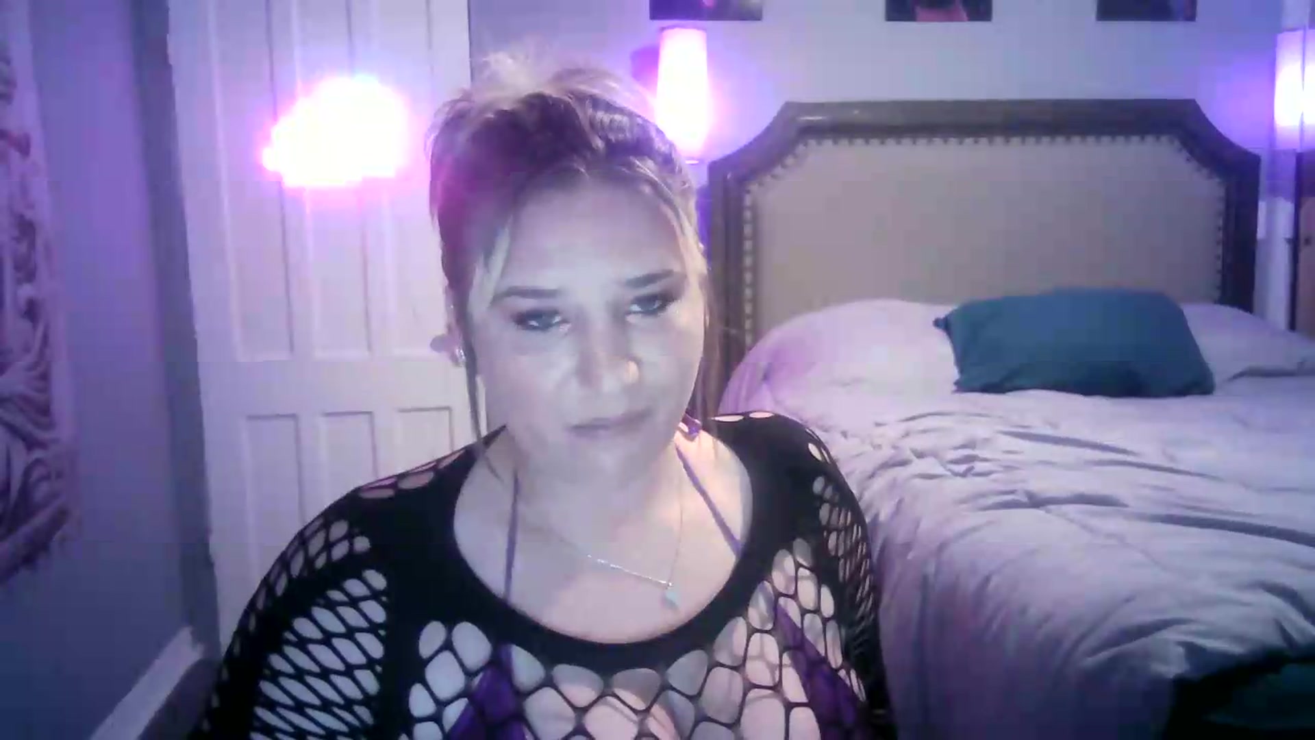 Gallery image thumbnail from LusciousLindz's myfreecams stream on, 06/30/2026, 24:00 image 6 of 20