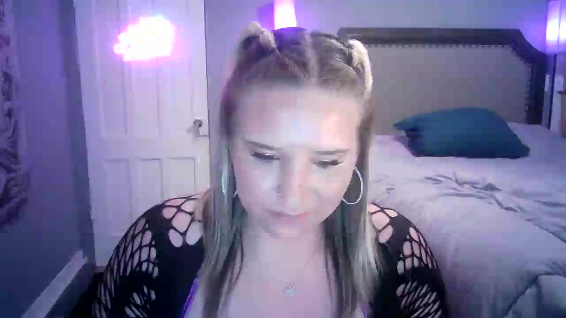Gallery image thumbnail from LusciousLindz's myfreecams stream on, 07/03/2026, 21:47 image 20 of 20