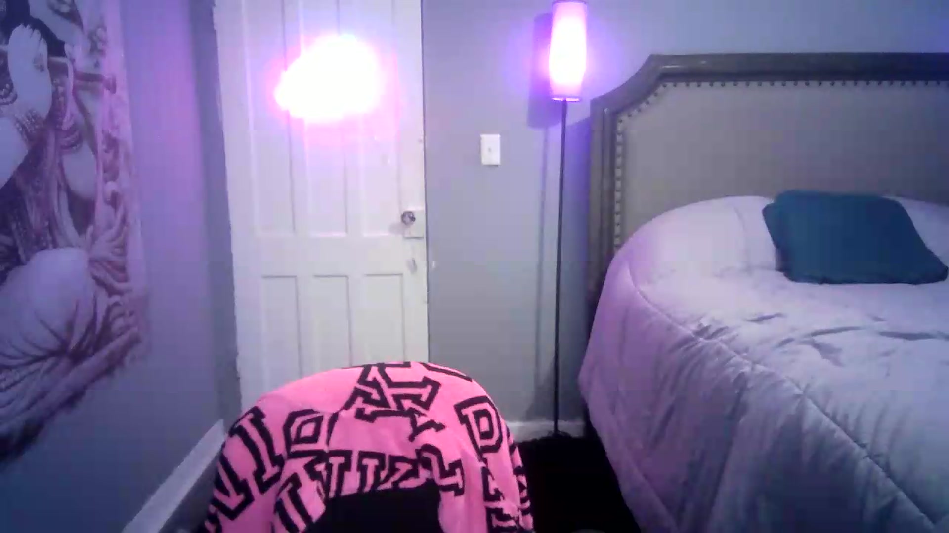 Gallery image thumbnail from LusciousLindz's myfreecams stream on, 07/06/2026, 19:42 image 15 of 20
