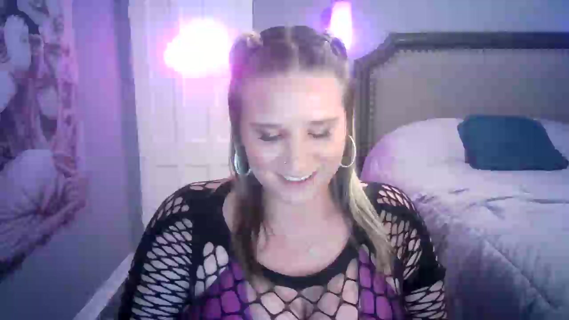 Gallery image thumbnail from LusciousLindz's myfreecams stream on, 07/06/2026, 19:42 image 7 of 20