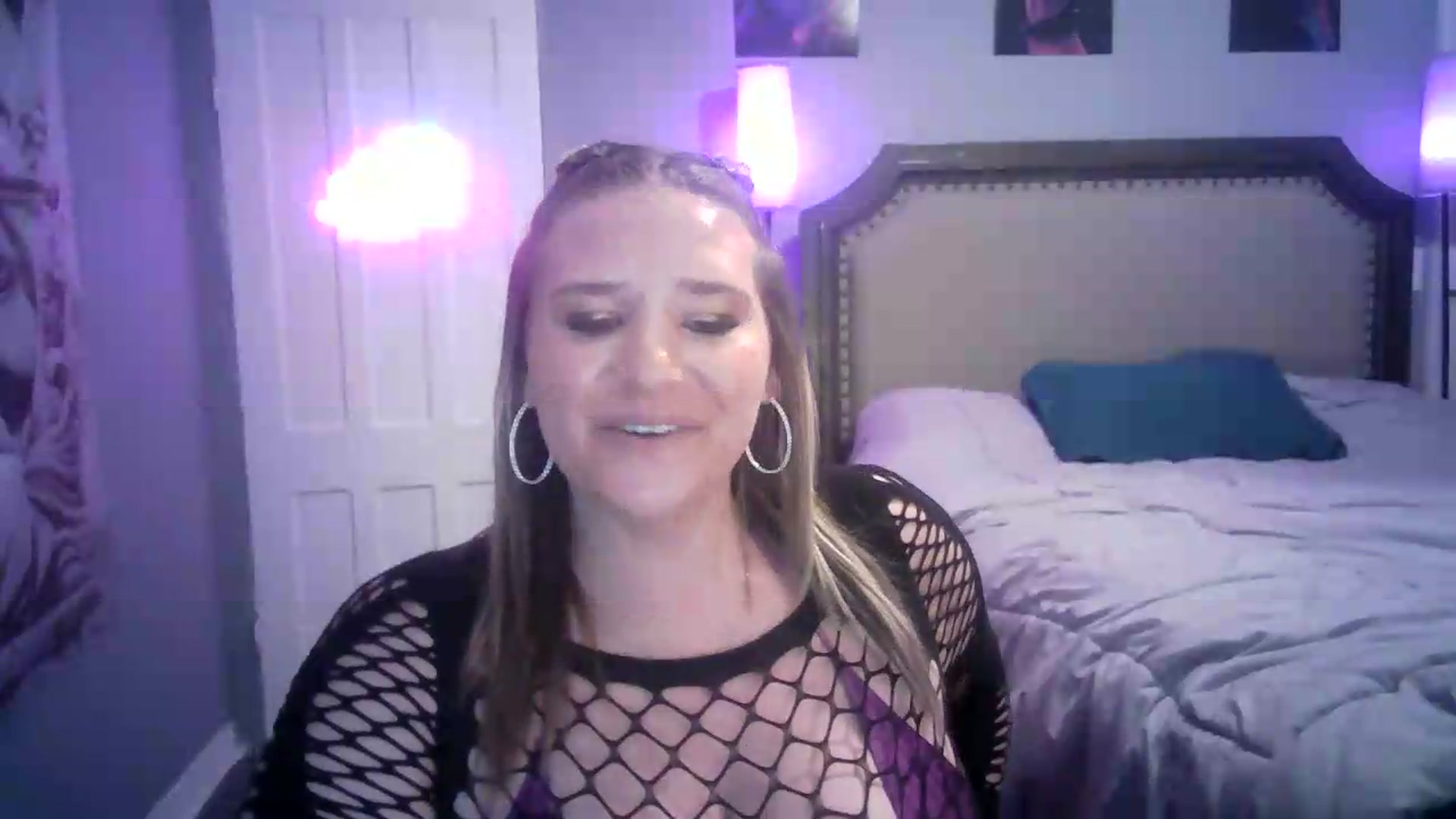 Gallery image thumbnail from LusciousLindz's myfreecams stream on, 07/14/2026, 02:42 image 6 of 20