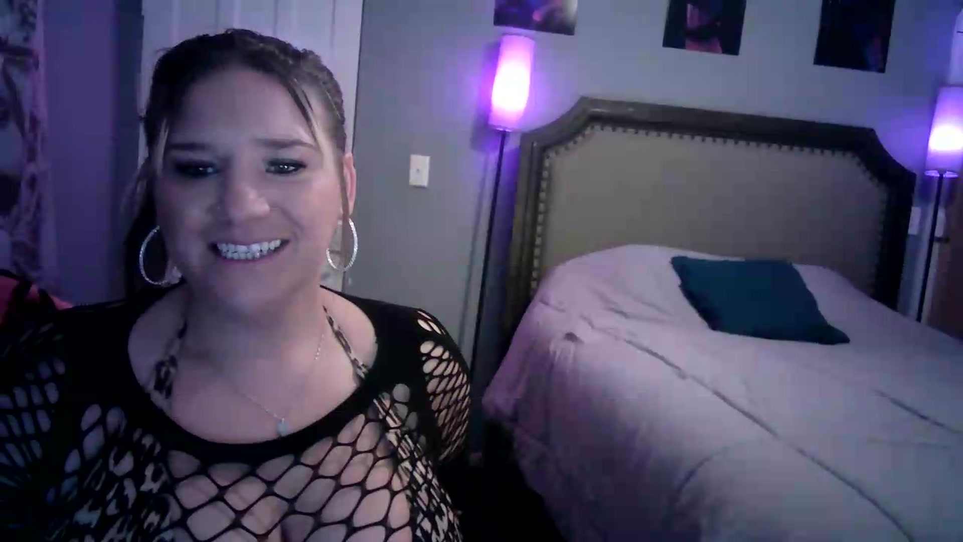Gallery image thumbnail from LusciousLindz's myfreecams stream on, 07/26/2026, 23:34 image 20 of 20