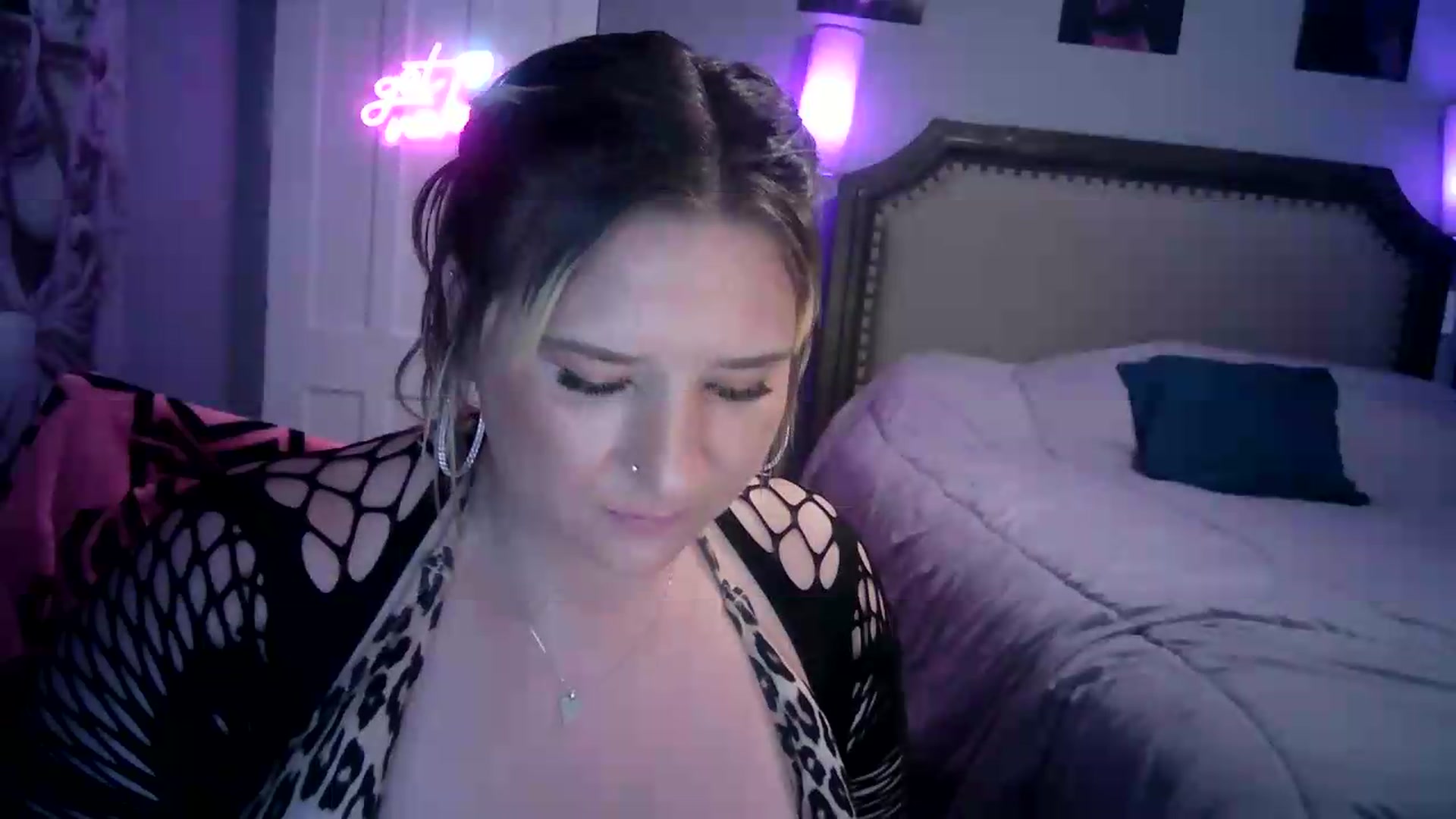 Gallery image thumbnail from LusciousLindz's myfreecams stream on, 07/30/2026, 20:19 image 20 of 20