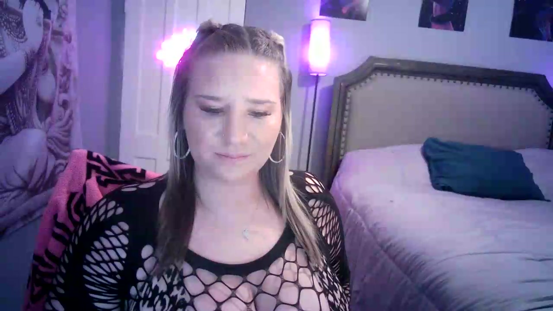Gallery image thumbnail from LusciousLindz's myfreecams stream on, 08/06/2026, 18:55 image 12 of 20