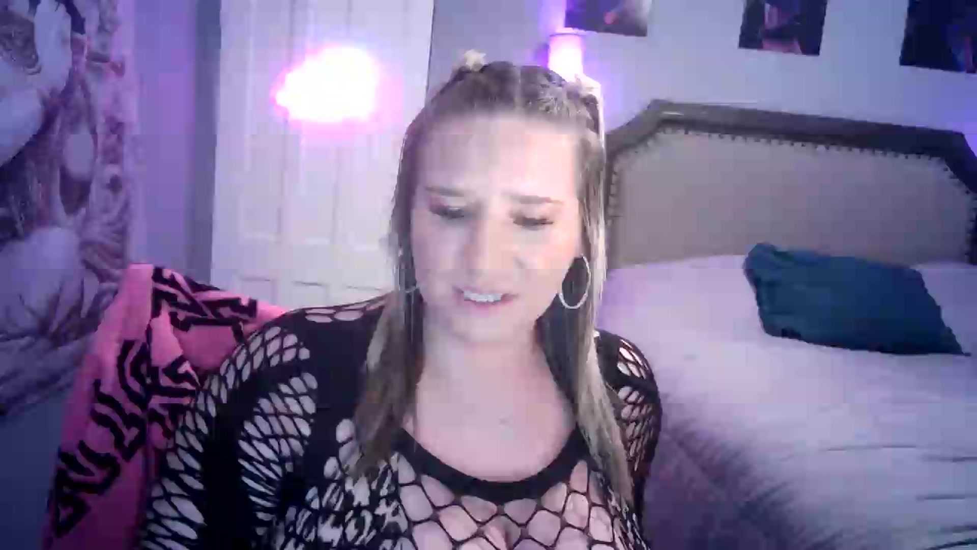 Gallery image thumbnail from LusciousLindz's myfreecams stream on, 08/06/2026, 18:55 image 14 of 20