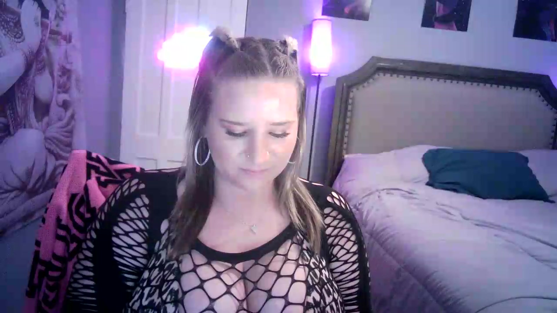 Gallery image thumbnail from LusciousLindz's myfreecams stream on, 08/06/2026, 20:22 image 16 of 20