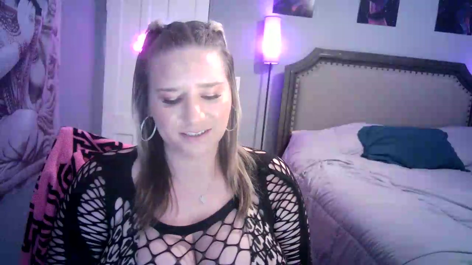 Gallery image thumbnail from LusciousLindz's myfreecams stream on, 08/06/2026, 20:22 image 12 of 20