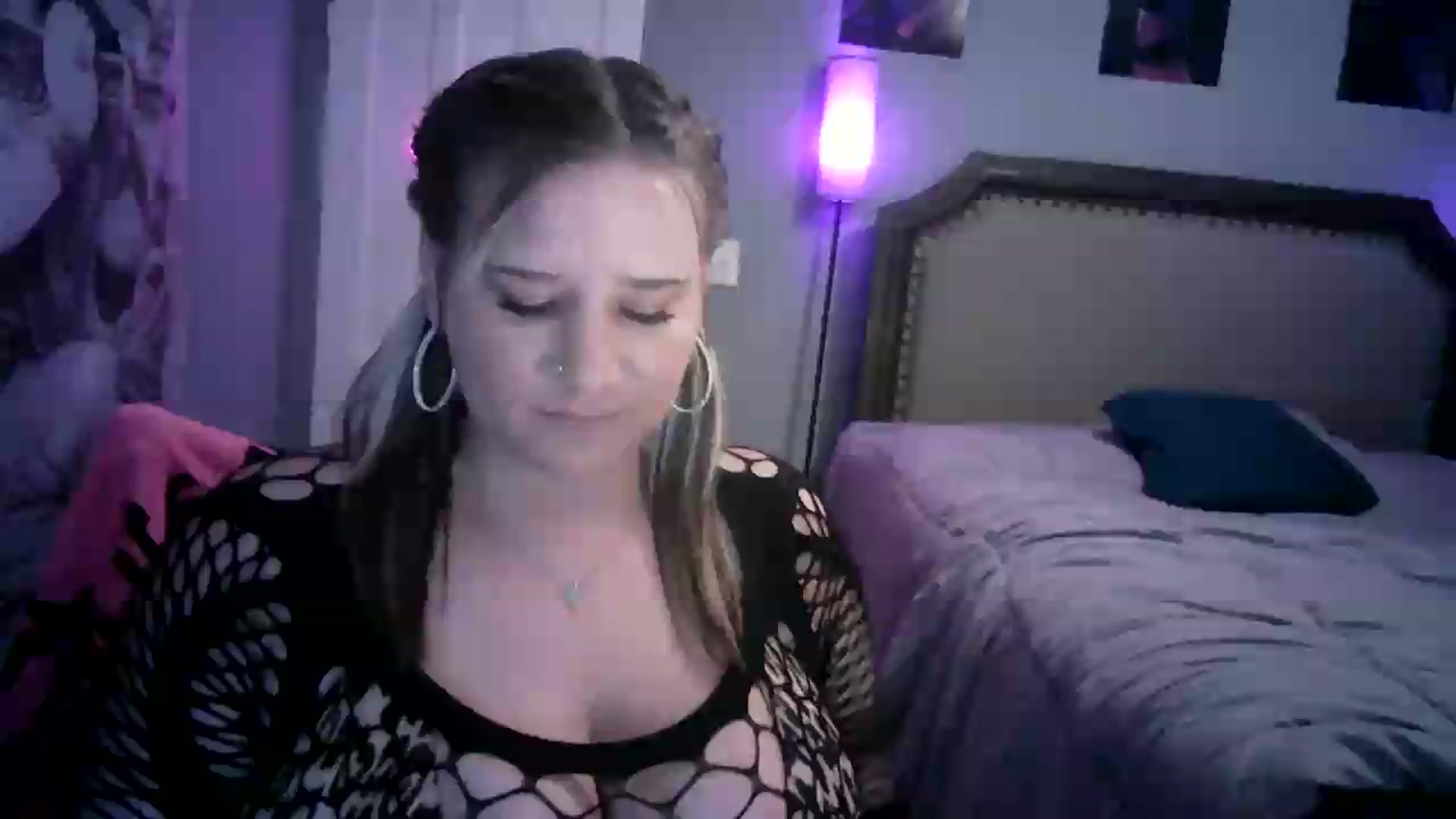 Gallery image thumbnail from LusciousLindz's myfreecams stream on, 08/07/2026, 22:22 image 1 of 20