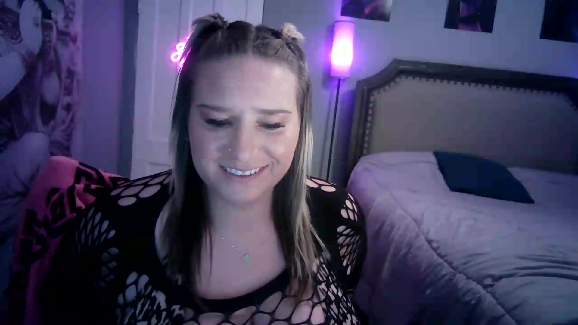 Gallery image thumbnail from LusciousLindz's myfreecams stream on, 08/10/2026, 18:36 image 8 of 20