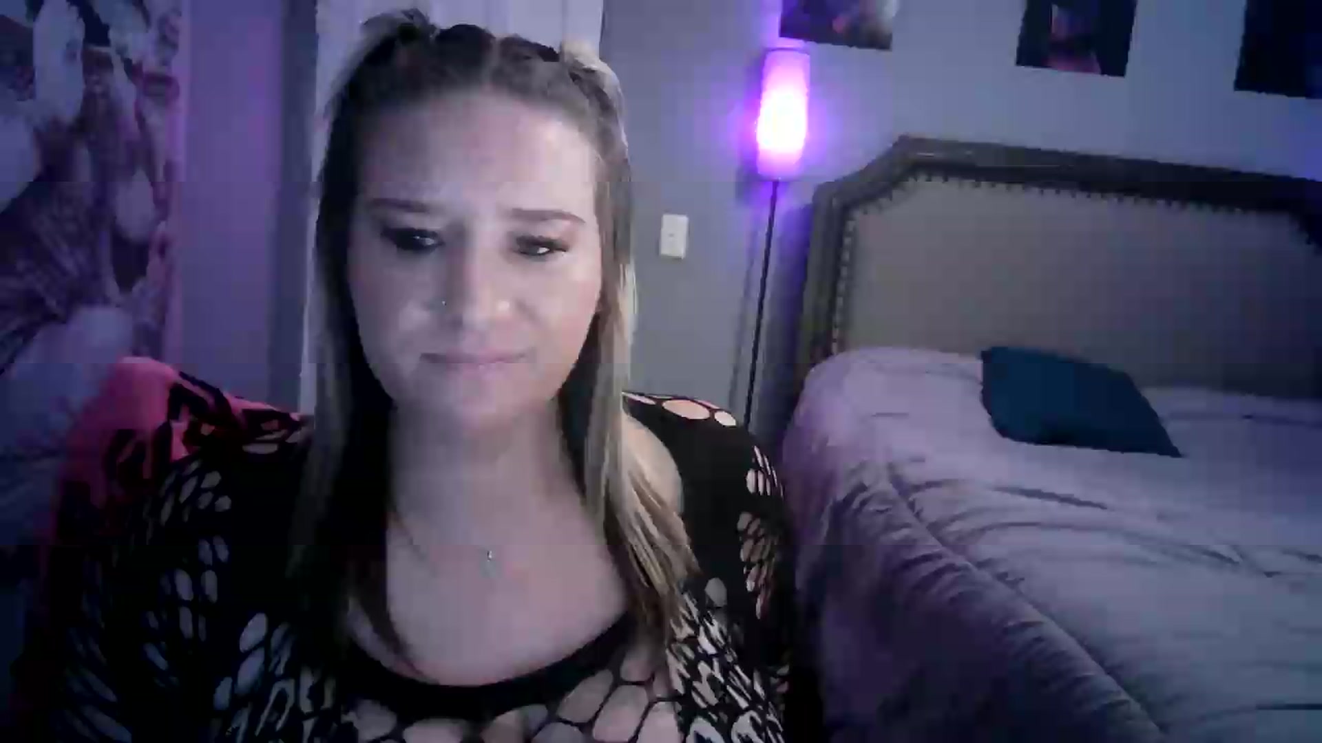 Gallery image thumbnail from LusciousLindz's myfreecams stream on, 08/10/2026, 19:52 image 1 of 20