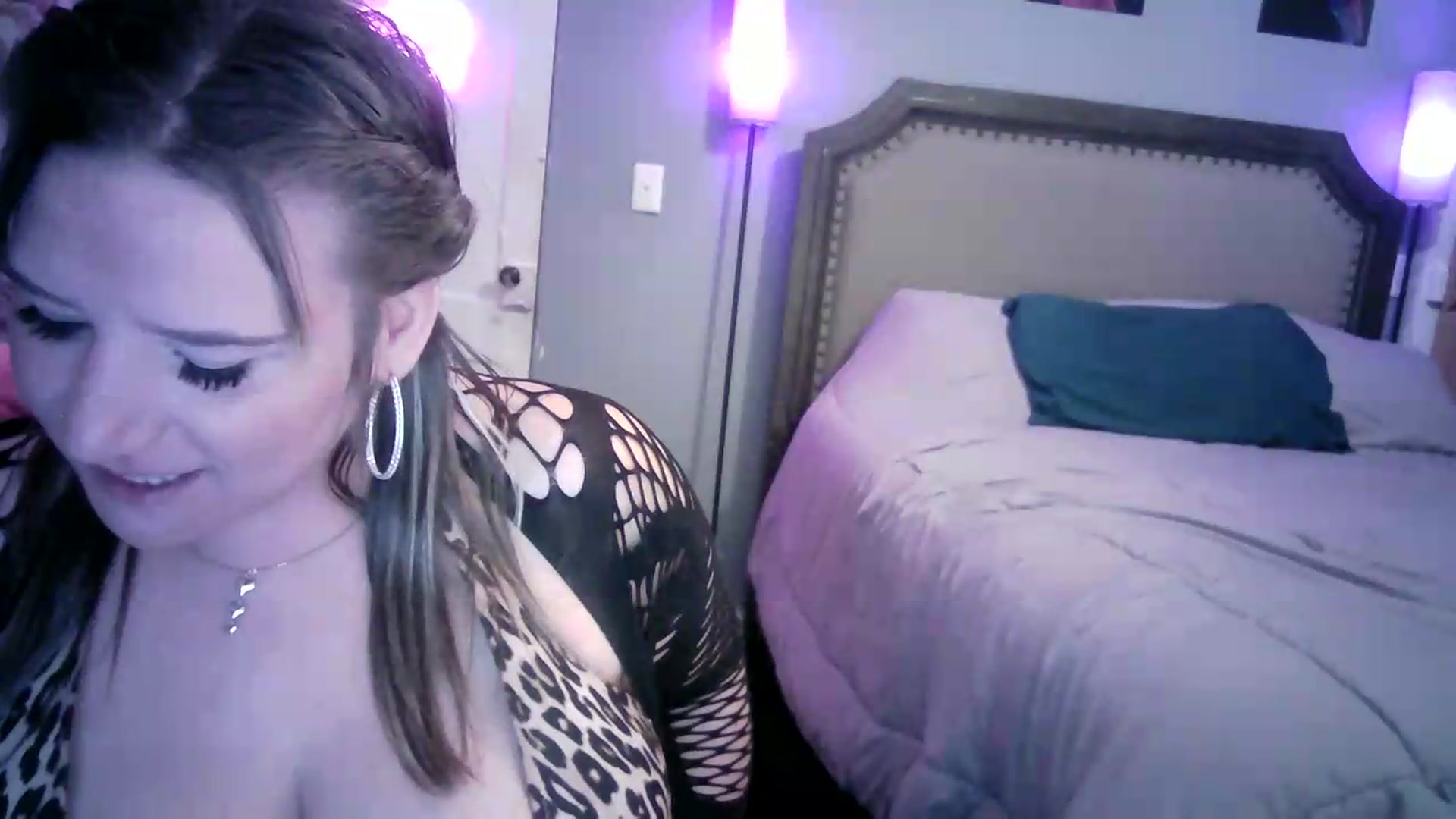 Gallery image thumbnail from LusciousLindz's myfreecams stream on, 09/11/2026, 24:35 image 11 of 20
