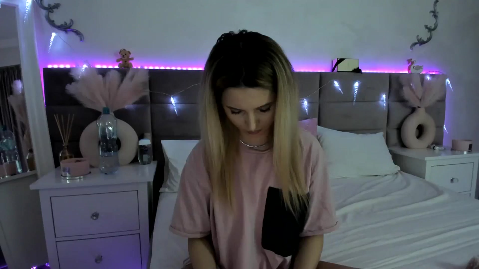 Gallery image thumbnail from Lusi_lu28's myfreecams stream on, 01/26/2024, 06:02 image 2 of 20