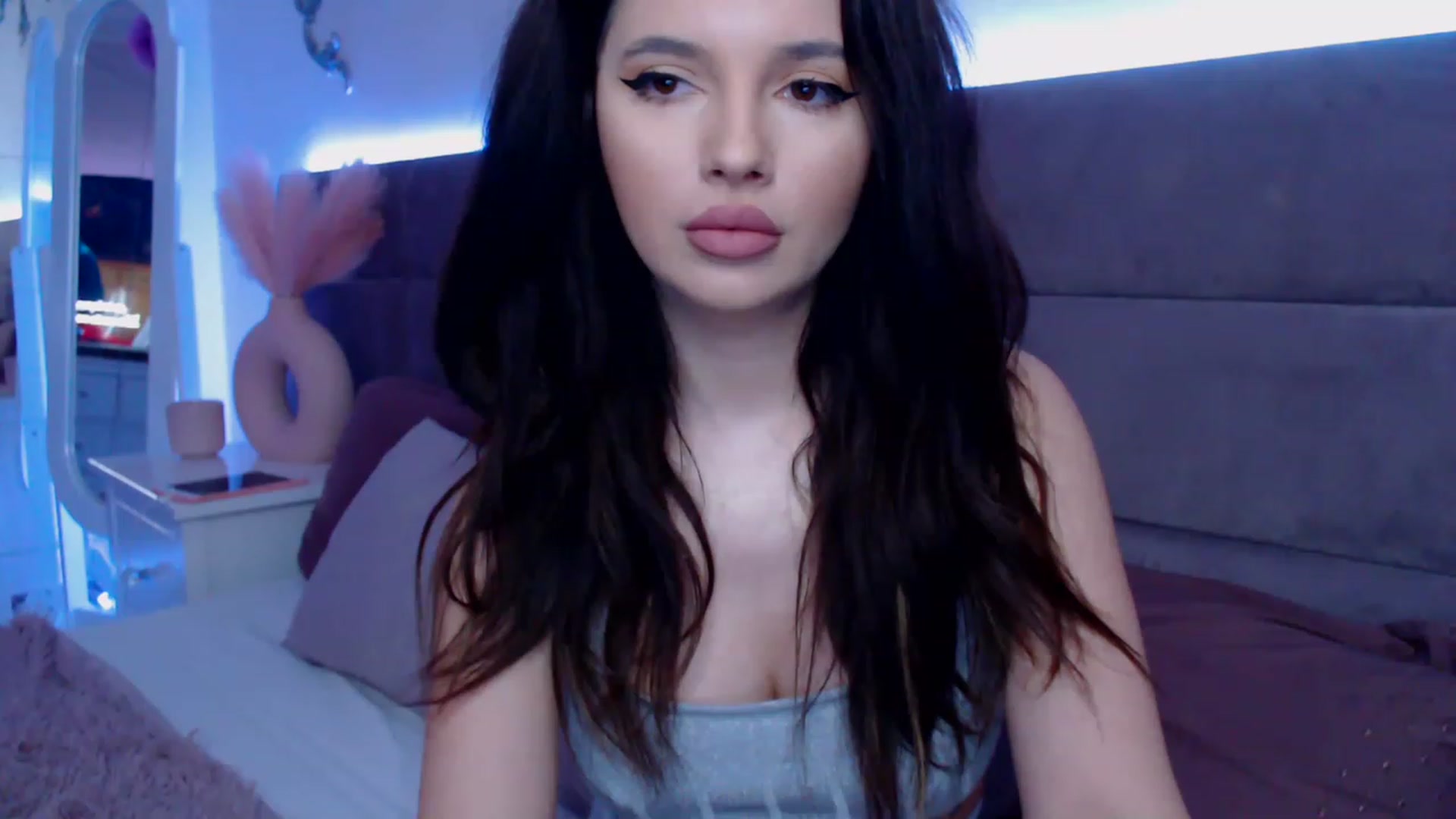 Gallery image thumbnail from Lusianne's myfreecams stream on, 05/15/2023, 05:08 image 5 of 20