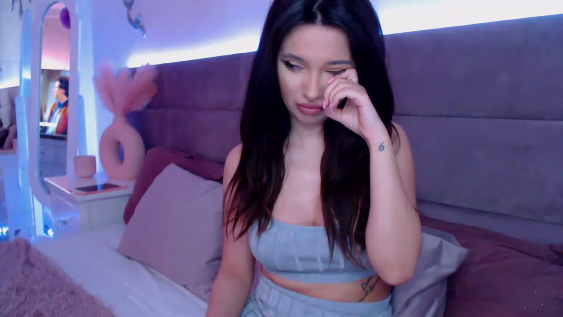Gallery image thumbnail from Lusianne's myfreecams stream on, 05/15/2023, 05:08 image 8 of 20