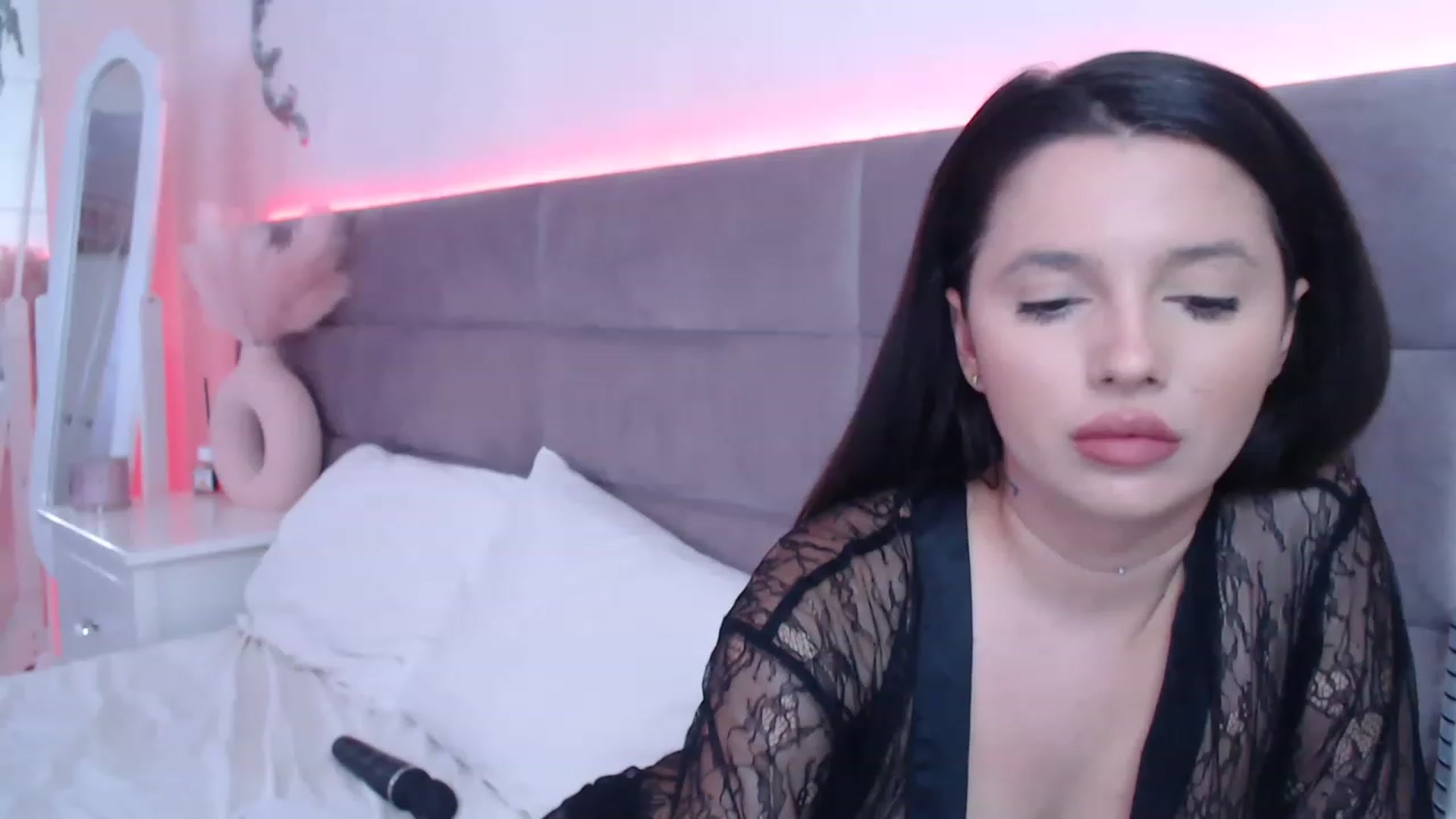 Gallery image thumbnail from Lusianne's myfreecams stream on, 07/30/2023, 03:03 image 9 of 20