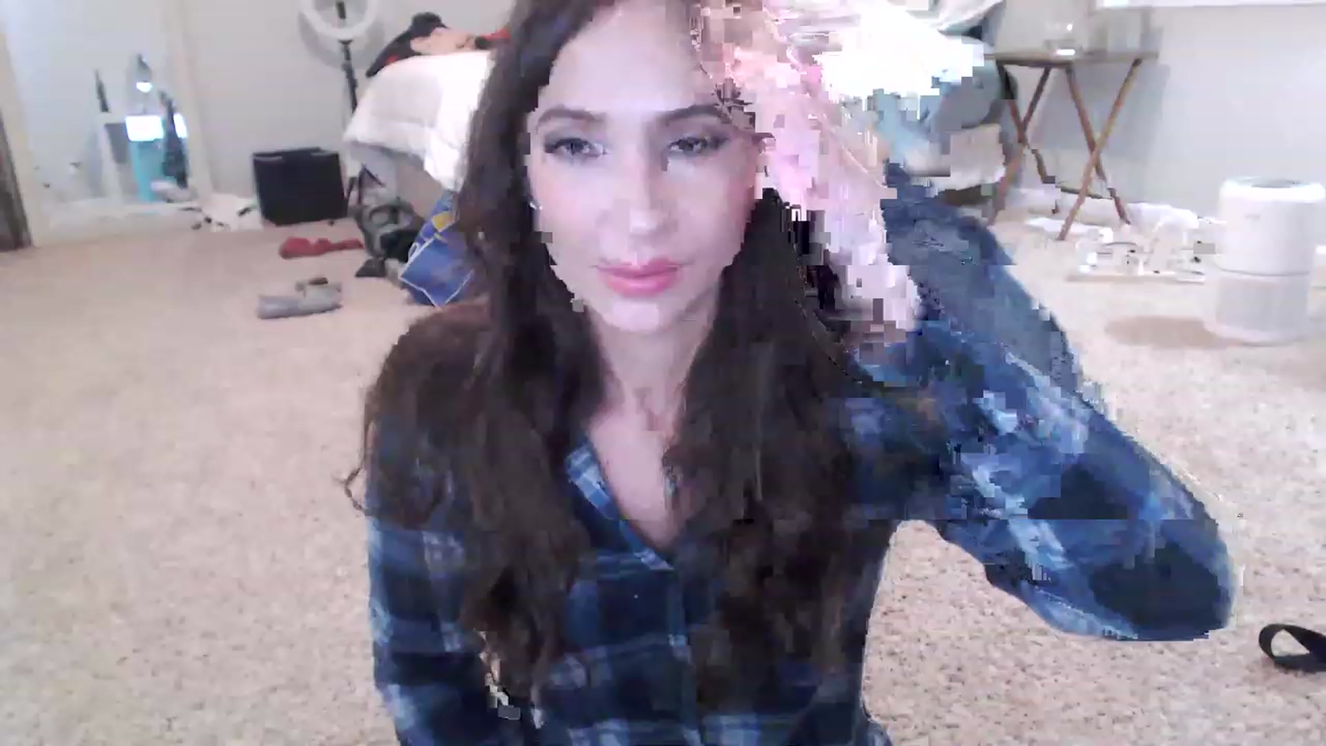 Gallery image thumbnail from Lust_4_Life's myfreecams stream on, 11/18/2022, 13:39 image 3 of 20