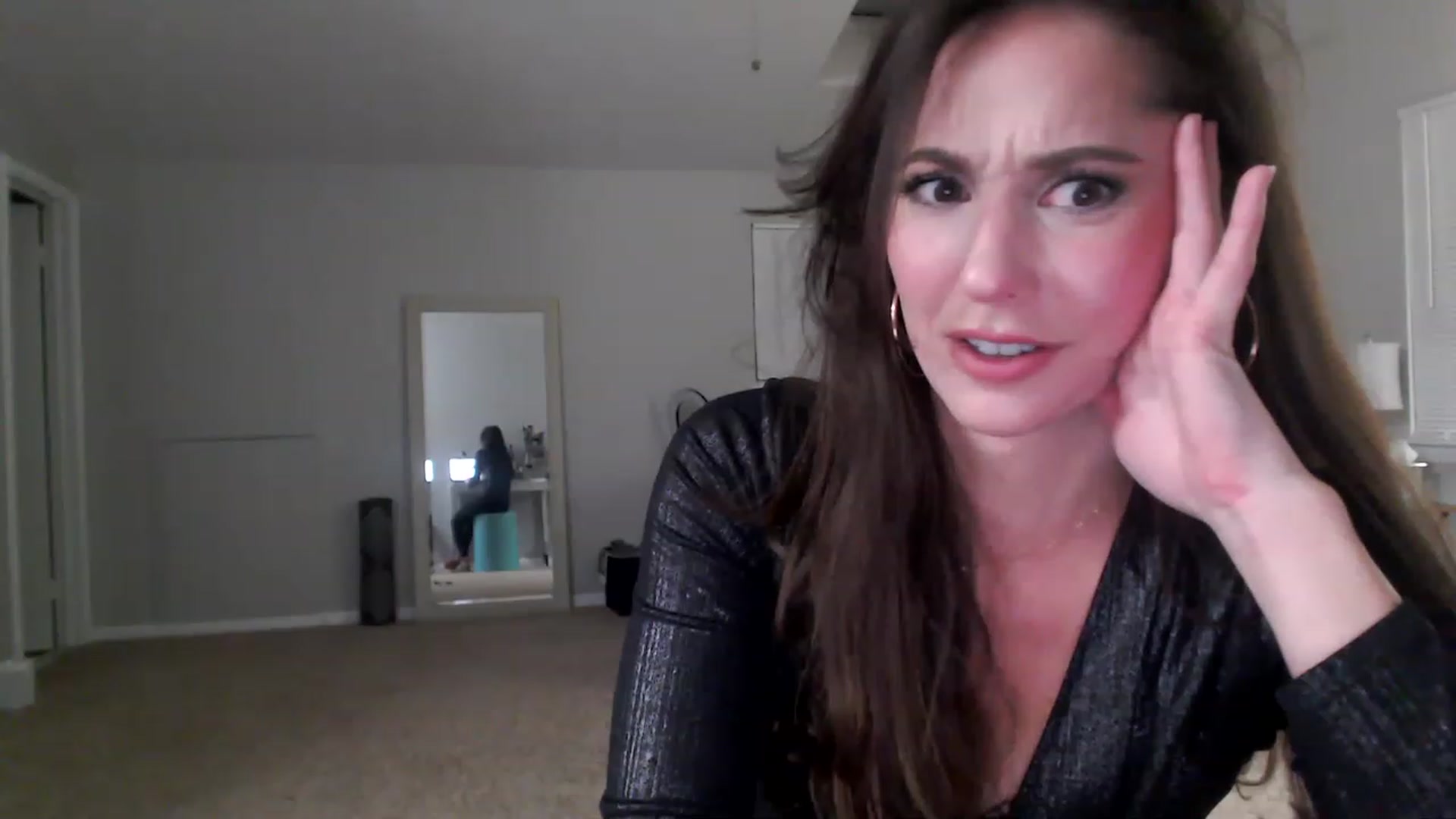 Gallery image thumbnail from Lust_4_Life's myfreecams stream on, 11/20/2022, 05:22 image 15 of 20