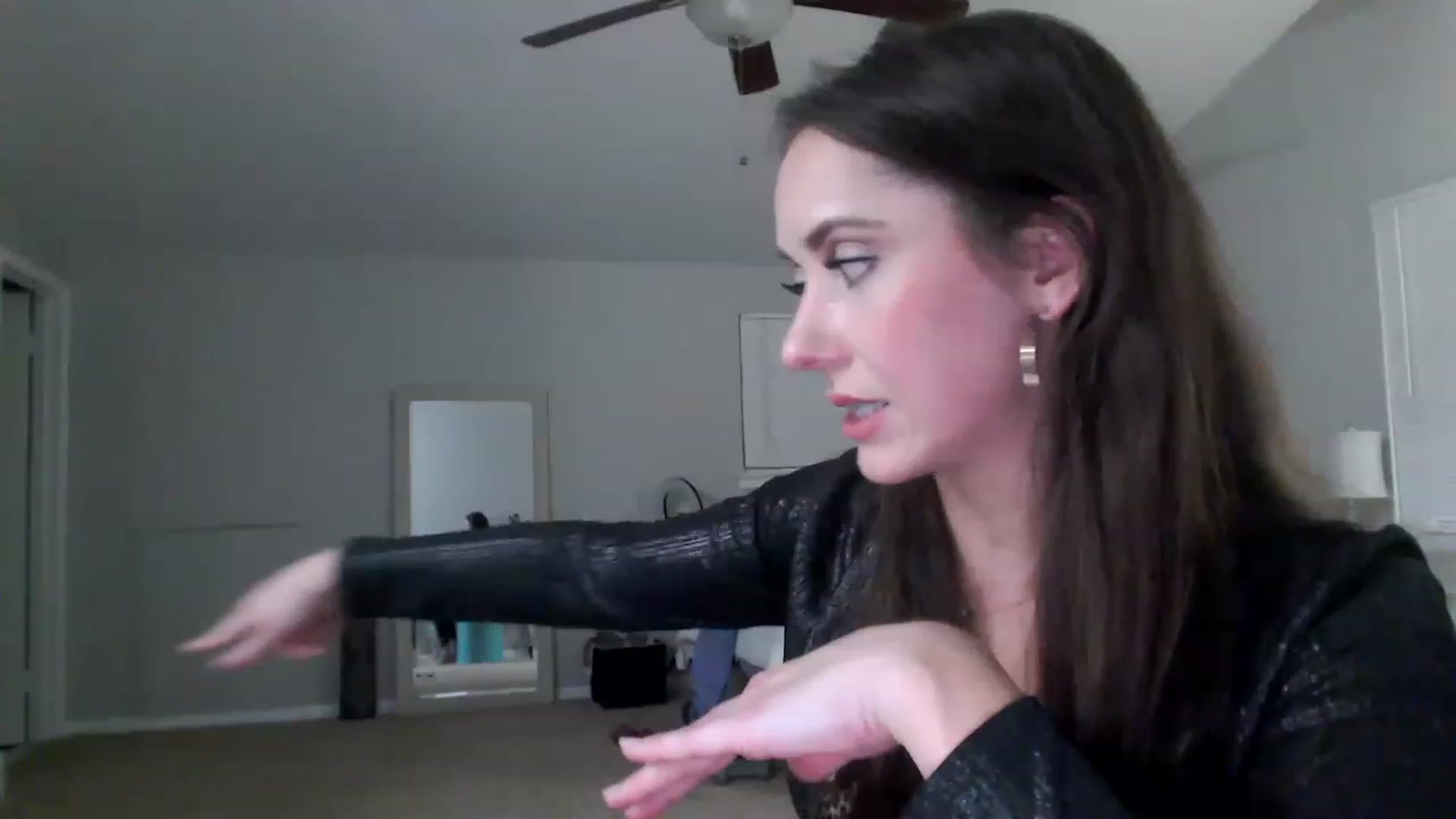 Gallery image thumbnail from Lust_4_Life's myfreecams stream on, 11/20/2022, 05:22 image 12 of 20