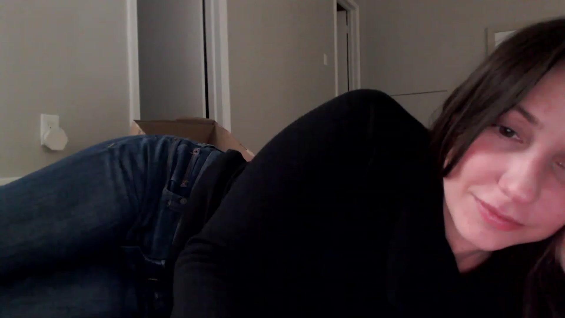 Gallery image thumbnail from Lust_4_Life's myfreecams stream on, 11/20/2022, 23:13 image 6 of 20