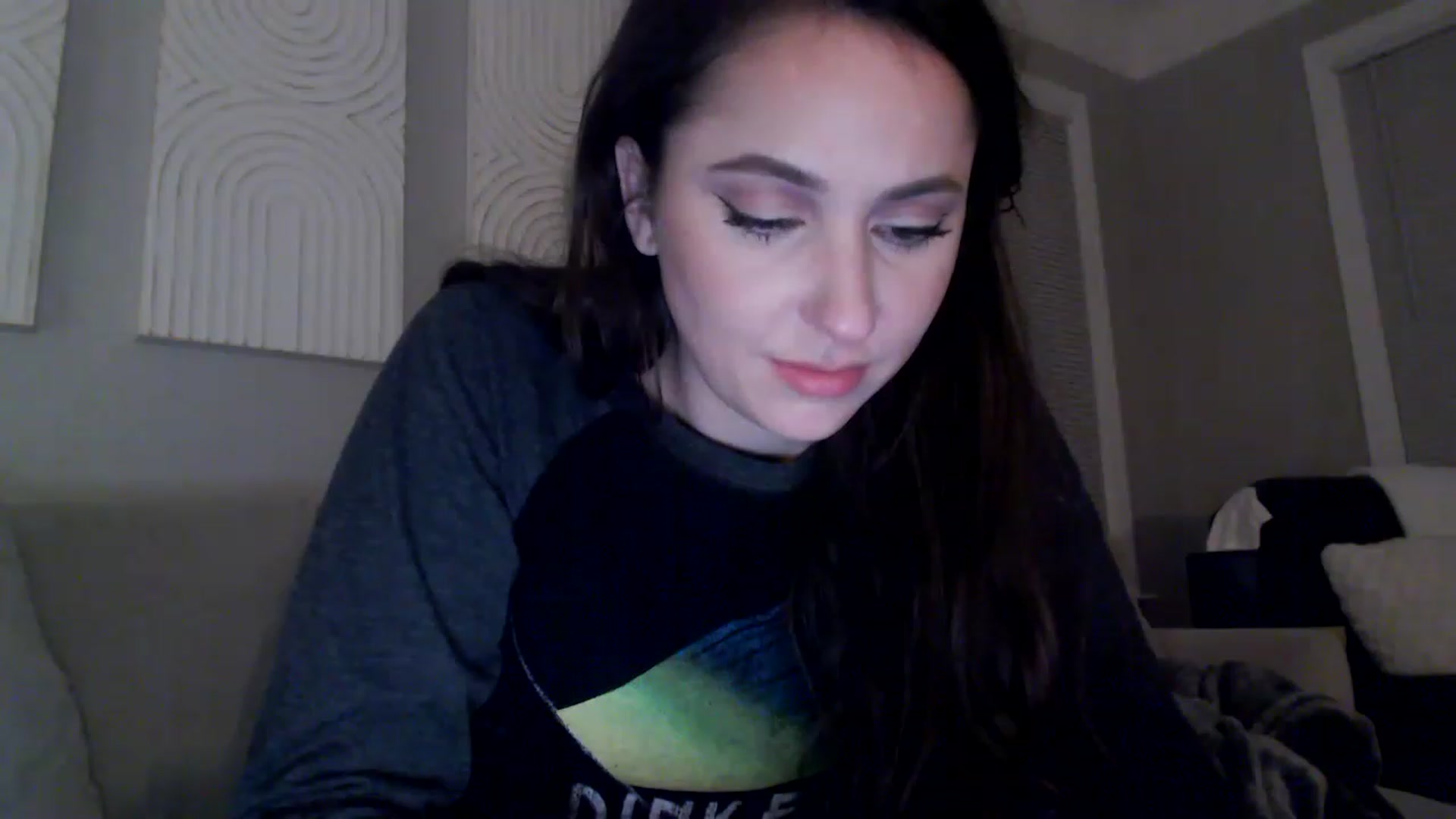Gallery image thumbnail from Lust_4_Life's myfreecams stream on, 12/04/2022, 03:22 image 19 of 20