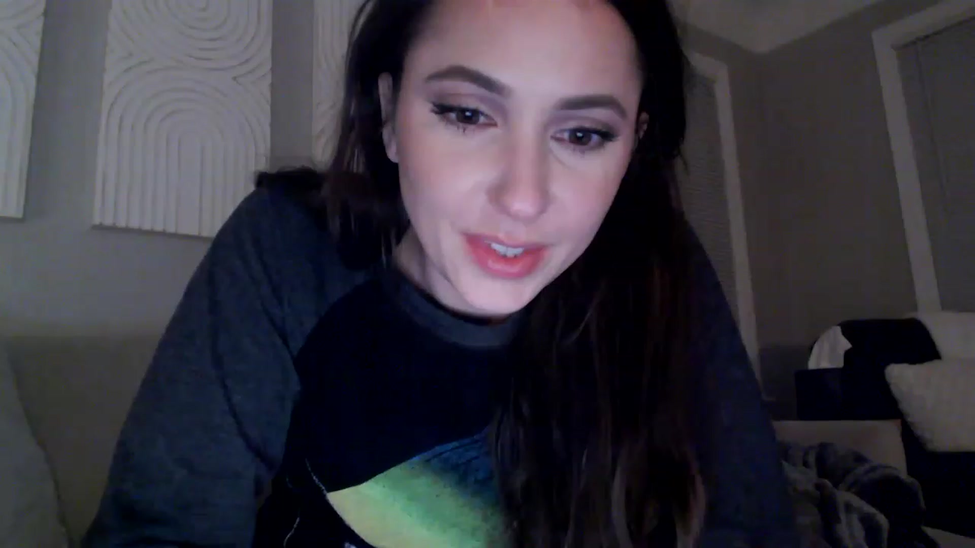 Gallery image thumbnail from Lust_4_Life's myfreecams stream on, 12/04/2022, 03:22 image 20 of 20