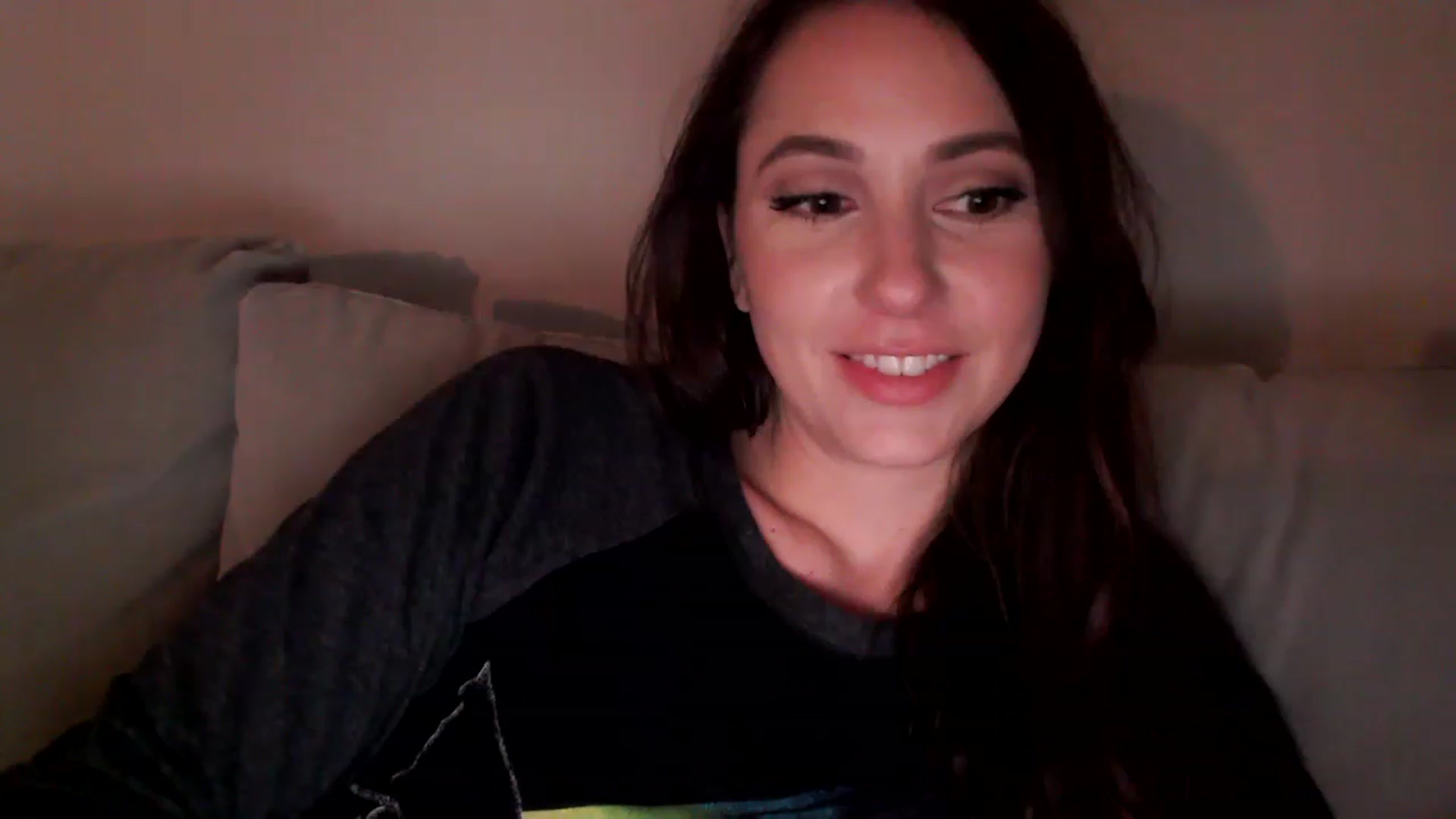 Gallery image thumbnail from Lust_4_Life's myfreecams stream on, 12/04/2022, 03:22 image 2 of 20