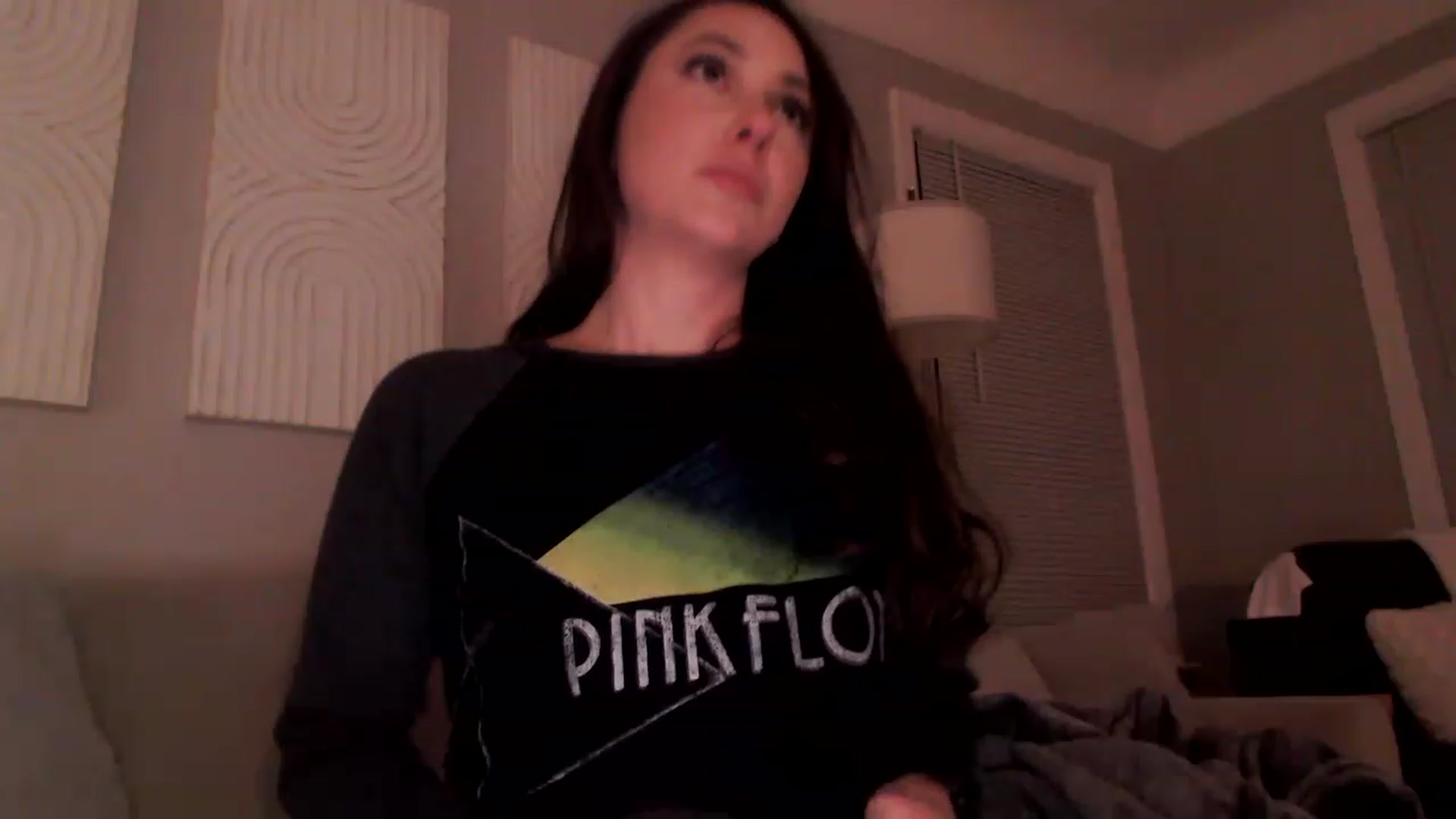 Gallery image thumbnail from Lust_4_Life's myfreecams stream on, 12/04/2022, 03:22 image 12 of 20