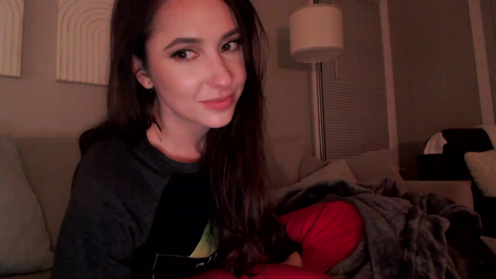 Gallery image thumbnail from Lust_4_Life's myfreecams stream on, 12/04/2022, 03:22 image 11 of 20