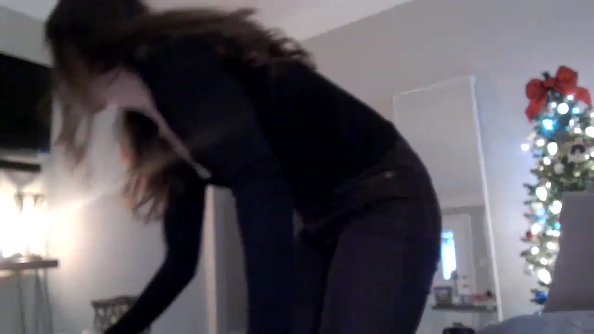 Gallery image thumbnail from Lust_4_Life's myfreecams stream on, 12/06/2022, 21:31 image 17 of 20