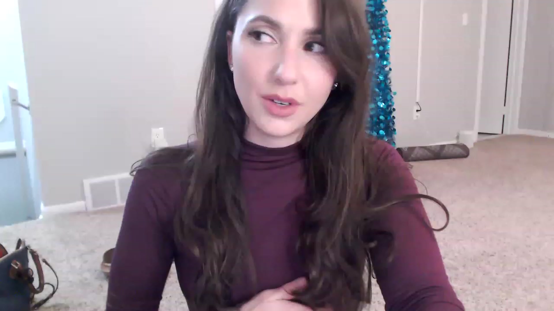 Gallery image thumbnail from Lust_4_Life's myfreecams stream on, 12/07/2022, 22:40 image 5 of 20